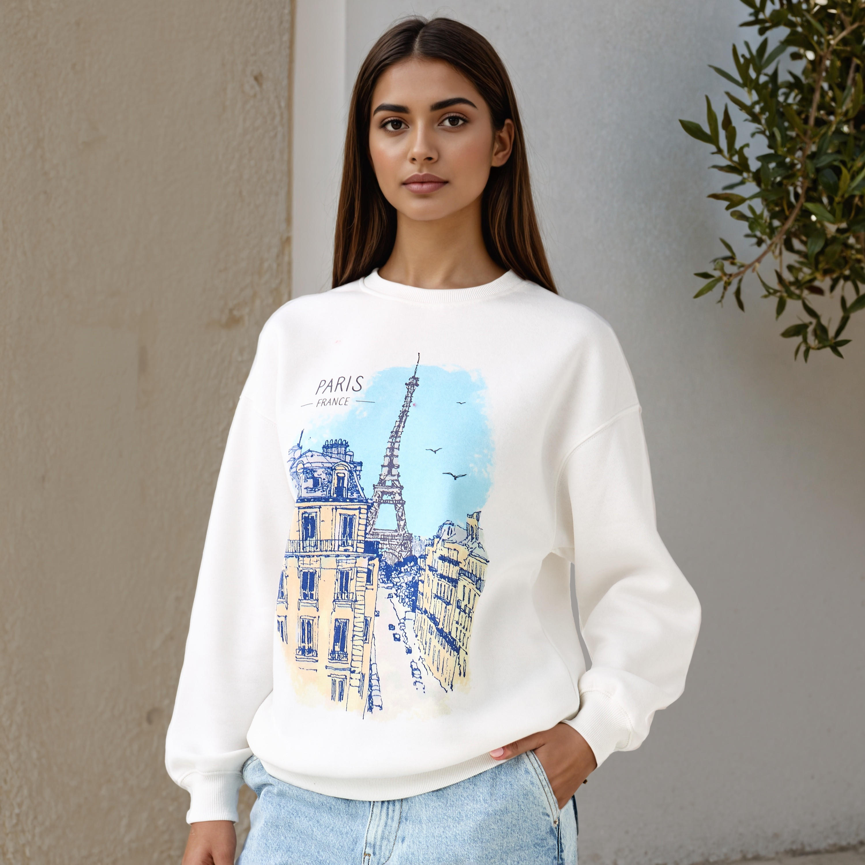 سويت شيرت بياقة ضيقة وطبعات جرافيك-women-winterwear-hoodiesandsweatshirts-sweatshirts-image-1