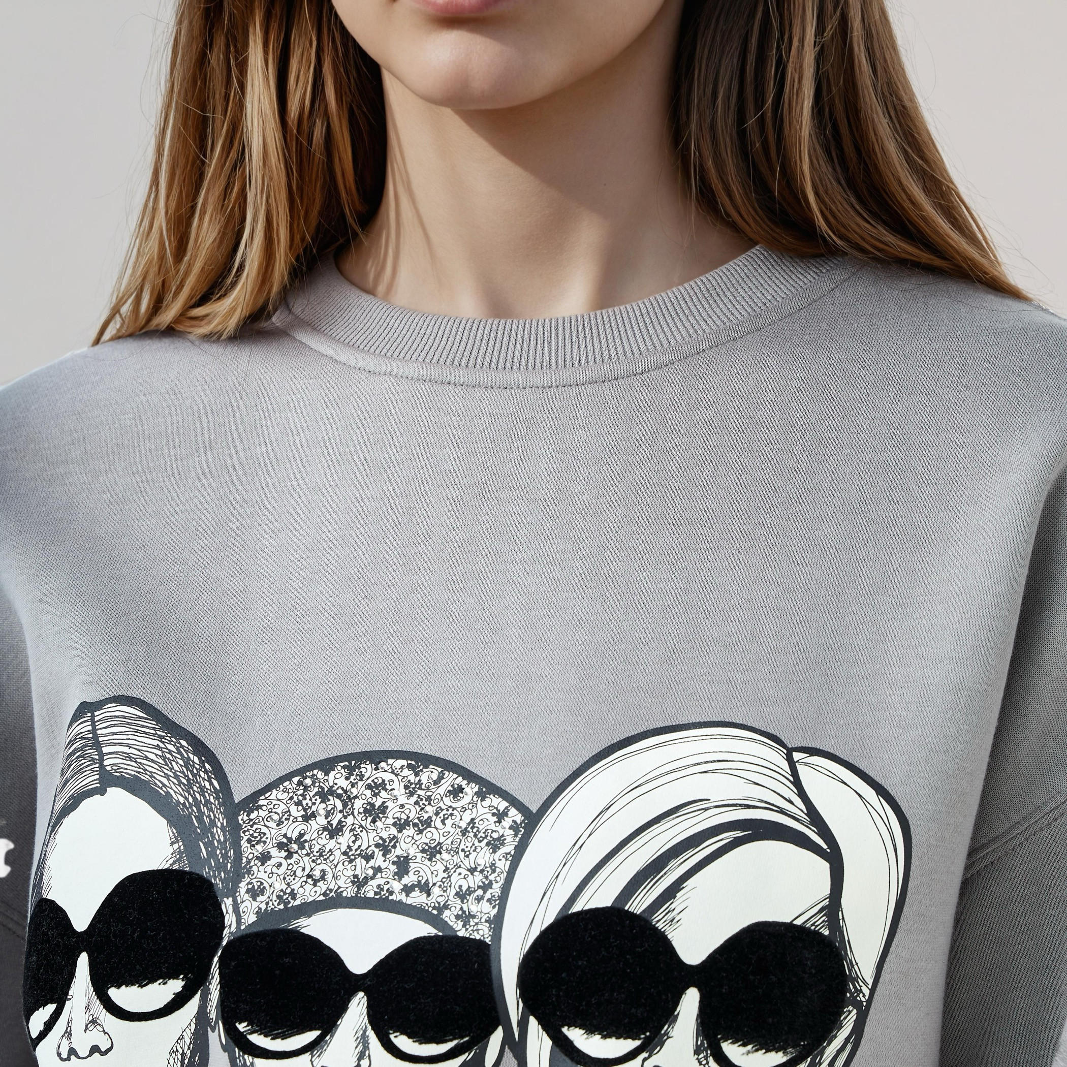 Graphic Print Sweatshirt with Crew Neck-women-winterwear-hoodiesandsweatshirts-sweatshirts-image-5