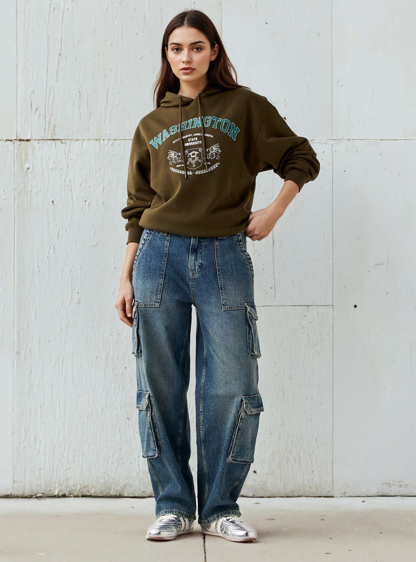 هودي بطبعات جرافيك-women-winterwear-hoodiesandsweatshirts-hoodies-image-2