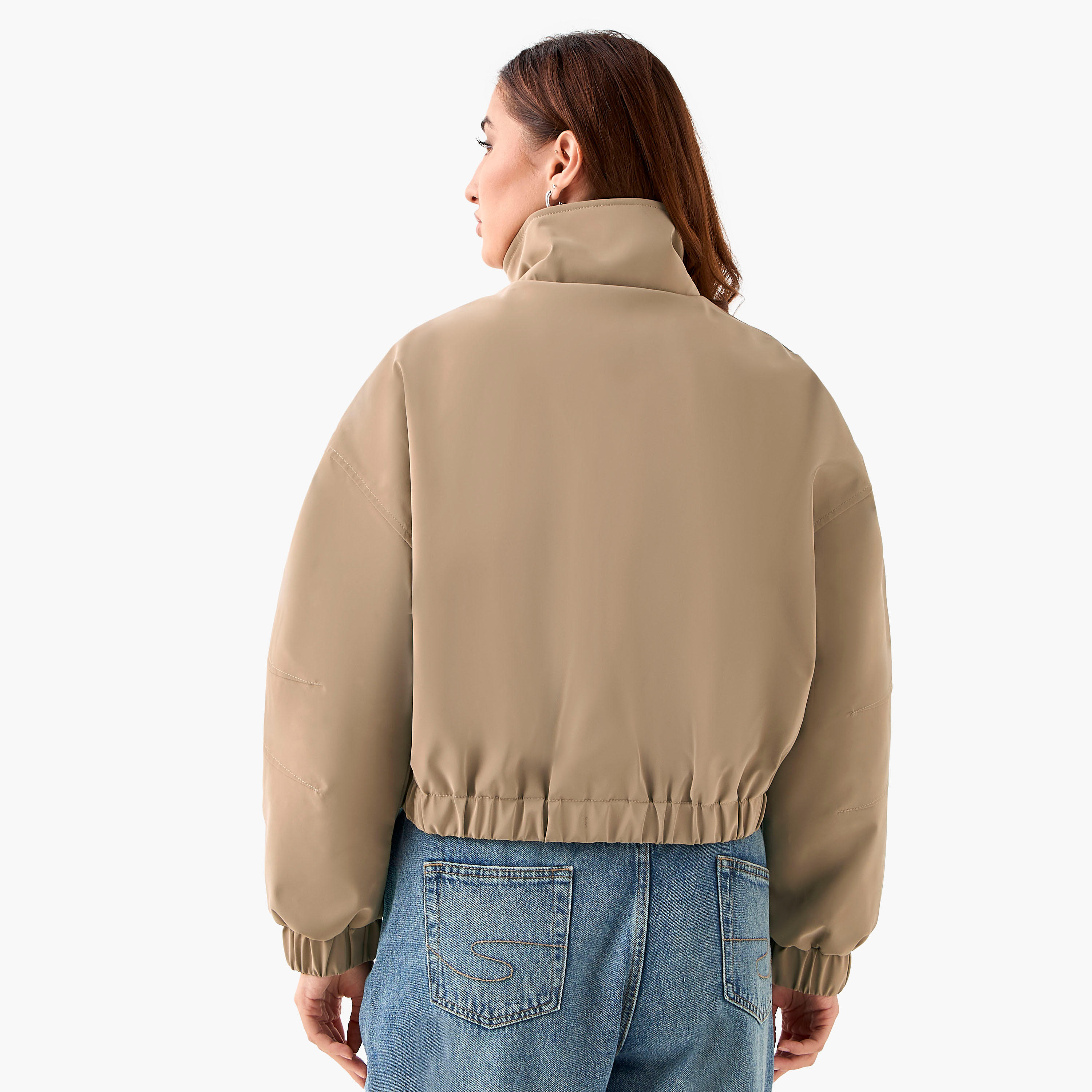 جاكيت بوليستر منفوخ بقصّة عادية وجيوب-women-winterwear-coatsandjackets-jackets-image-3