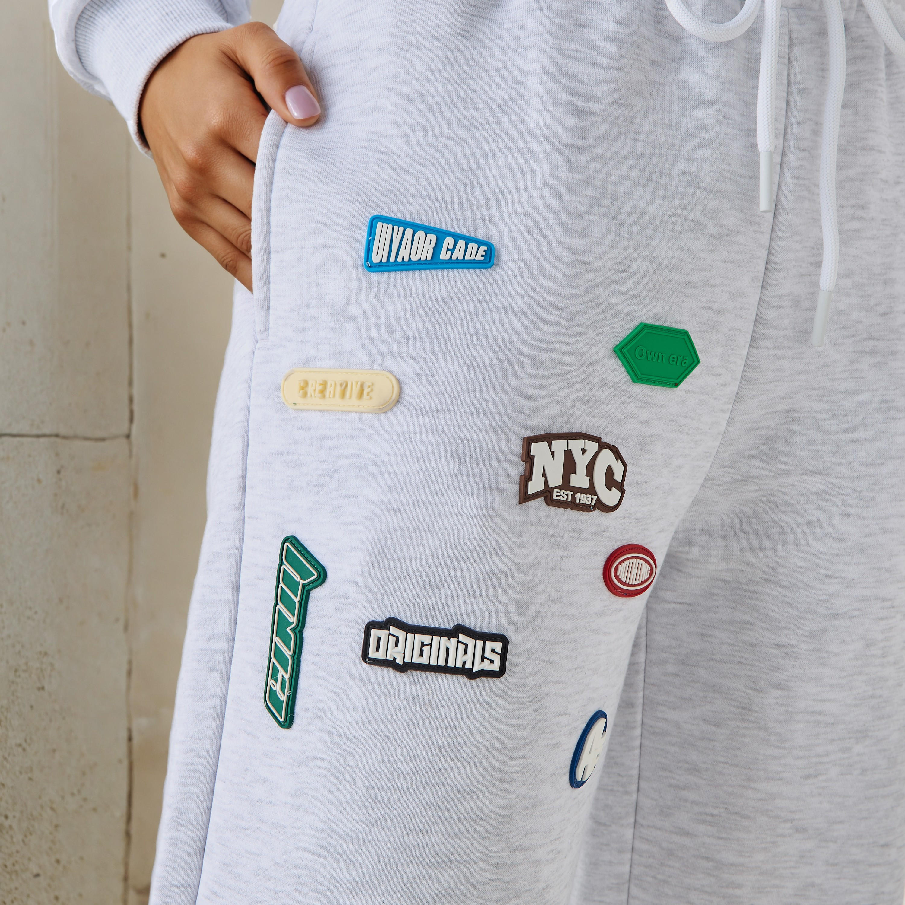 بنطلون رياضي بزينة-women-clothing-bottoms-joggers-image-2