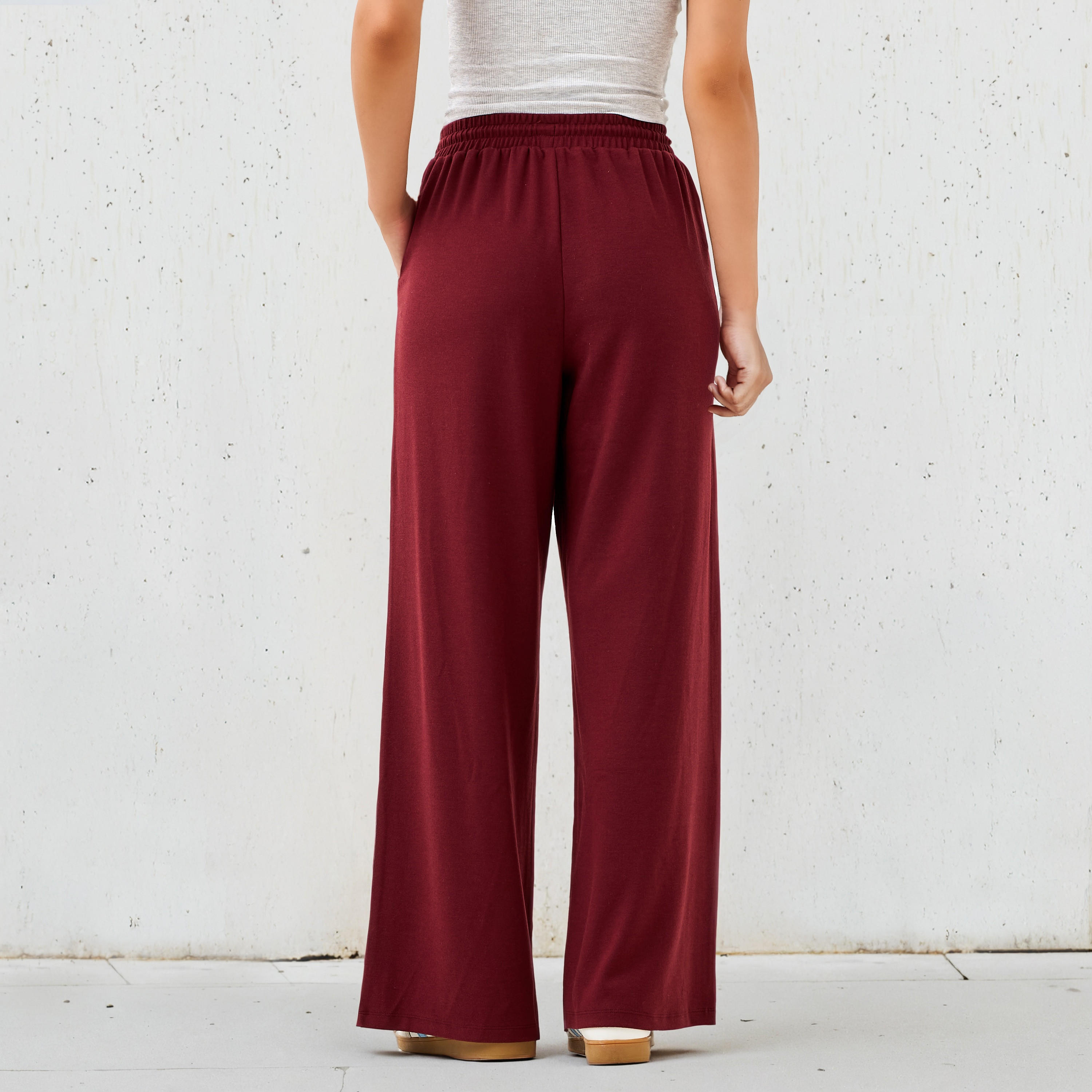 بنطلون رياضي بارز الملمس بحزام خصر-women-clothing-bottoms-joggers-image-3