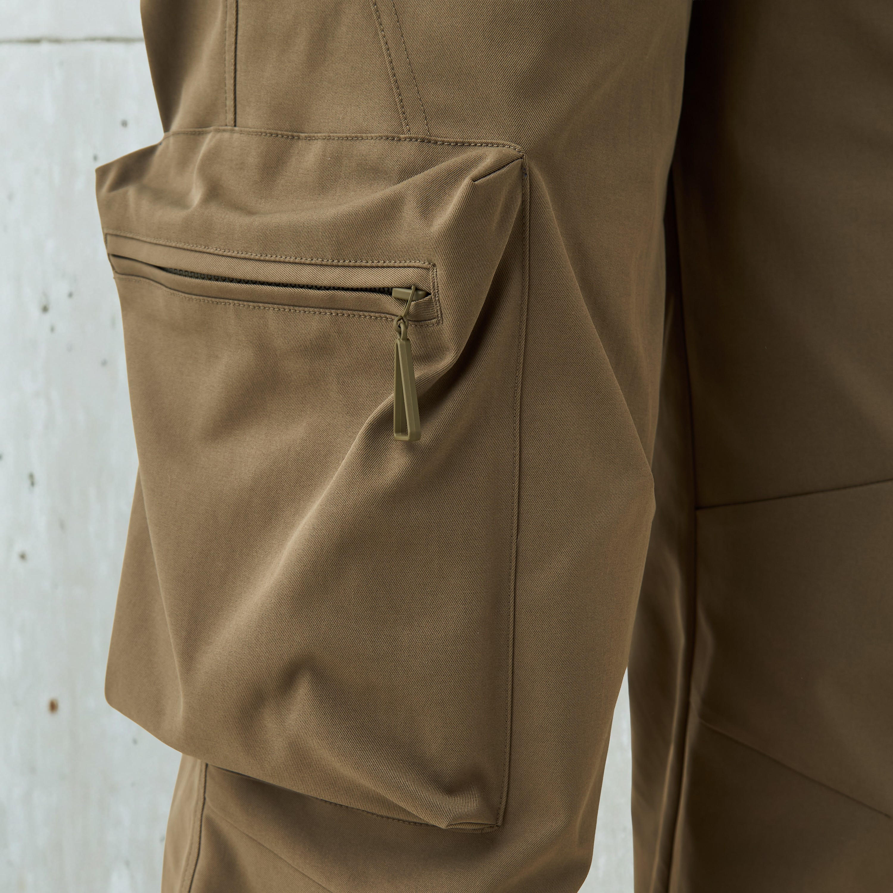 بنطلون عملي بقصة مريحة ورباط خصر-women-clothing-bottoms-trousers-image-5