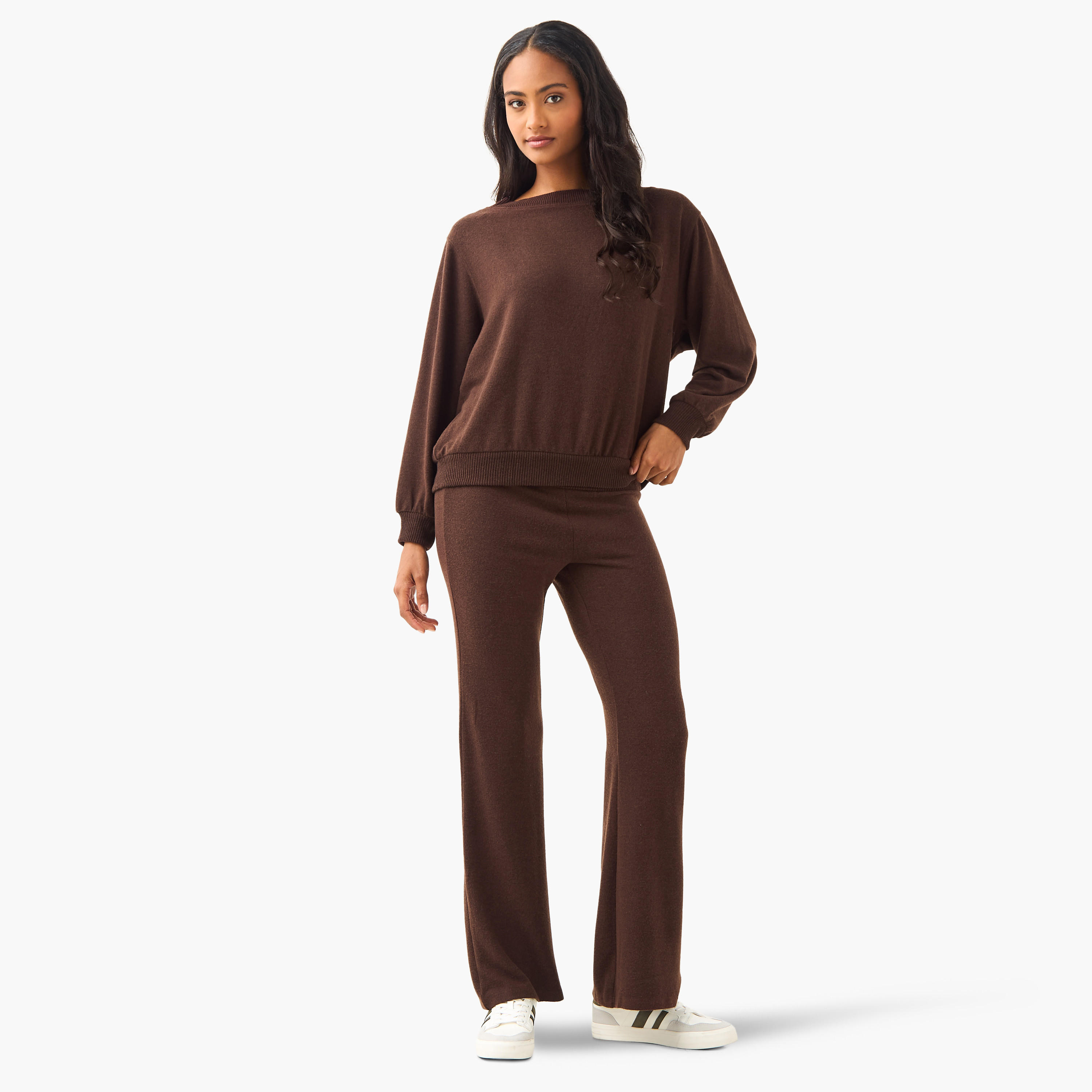 بنطلون واسع الحواف بخصر متوسط الارتفاع-women-clothing-bottoms-trousers-image-4