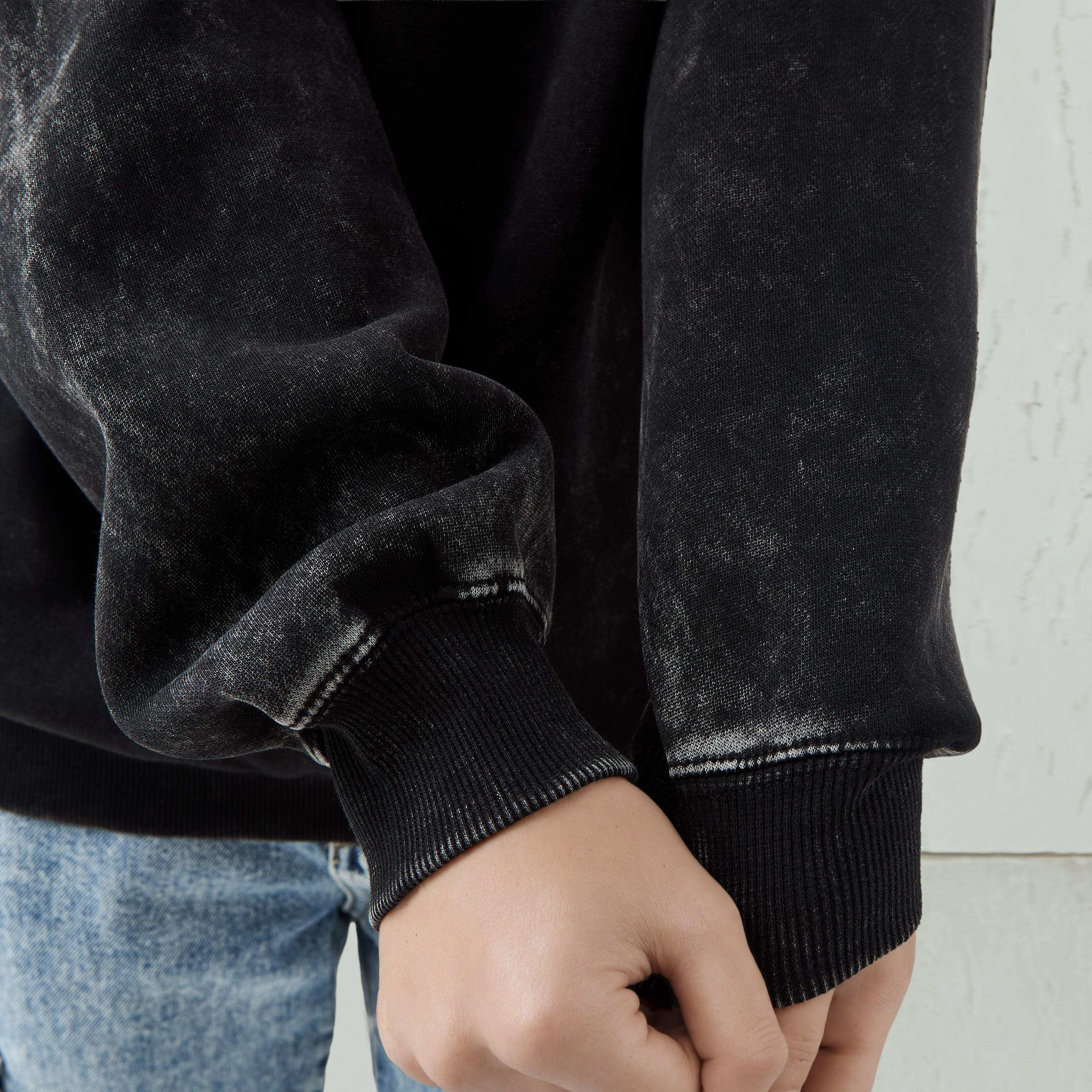 سويت شيرت بتصميم مغسول بالأسيد-women-winterwear-hoodiesandsweatshirts-sweatshirts-image-5
