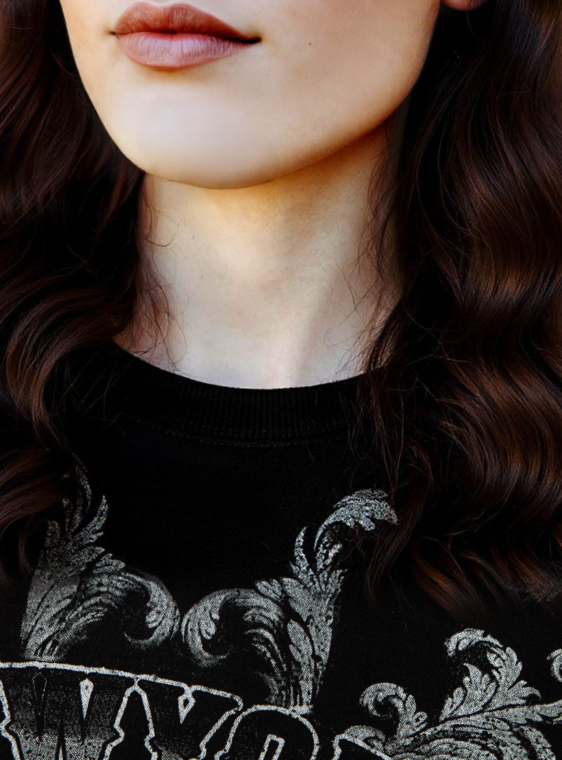 سويت شيرت بياقة ضيقة وأكمام طويلة وطبعات-women-winterwear-hoodiesandsweatshirts-sweatshirts-image-3