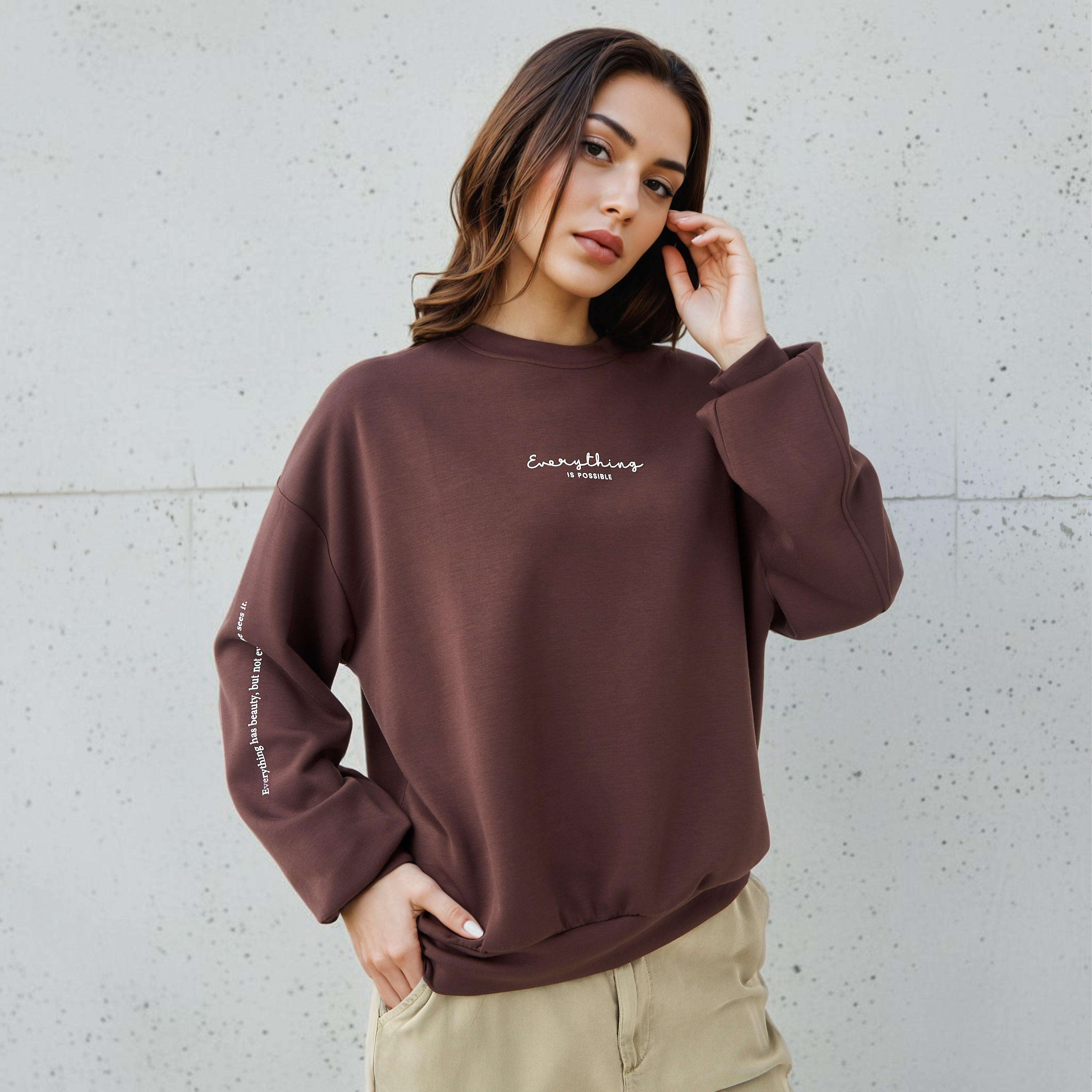 سويت شيرت بقصة عادية وطبعات شعار-women-winterwear-hoodiesandsweatshirts-sweatshirts-image-5
