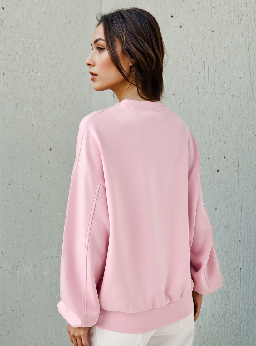 سويت شيرت بقصة عادية وطبعات شعار-women-winterwear-hoodiesandsweatshirts-sweatshirts-image-3