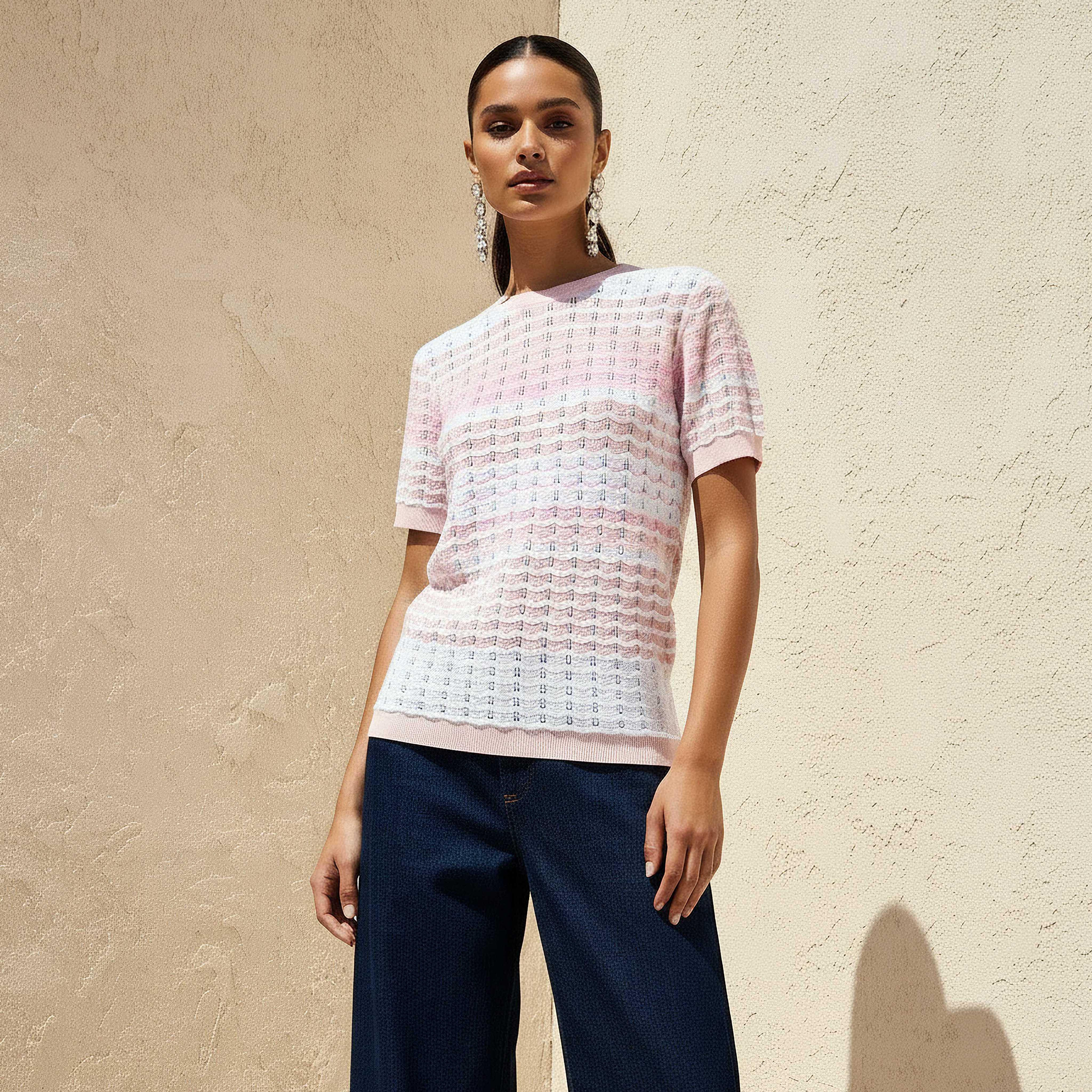 بلوزة مقلمة بقصة عادية وملمس بارز-women-clothing-shirtsandblouses-blouses-image-1