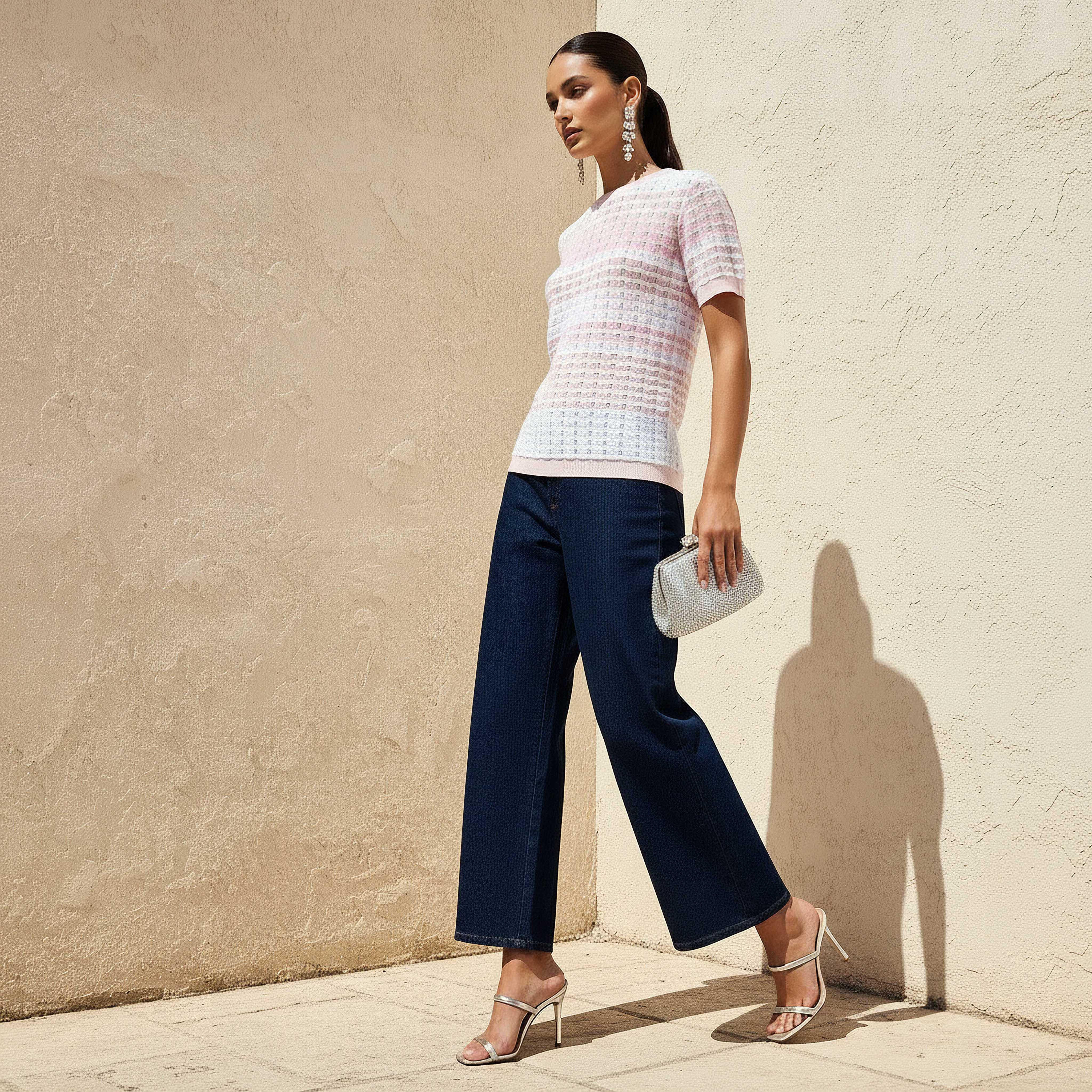 بلوزة مقلمة بقصة عادية وملمس بارز-women-clothing-shirtsandblouses-blouses-image-2