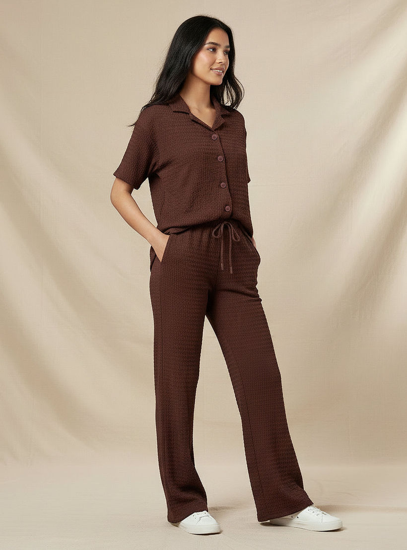 قميص بقصة عادية وتفاصيل بارزة الملمس-women-clothing-shirtsandblouses-shirts-image-4