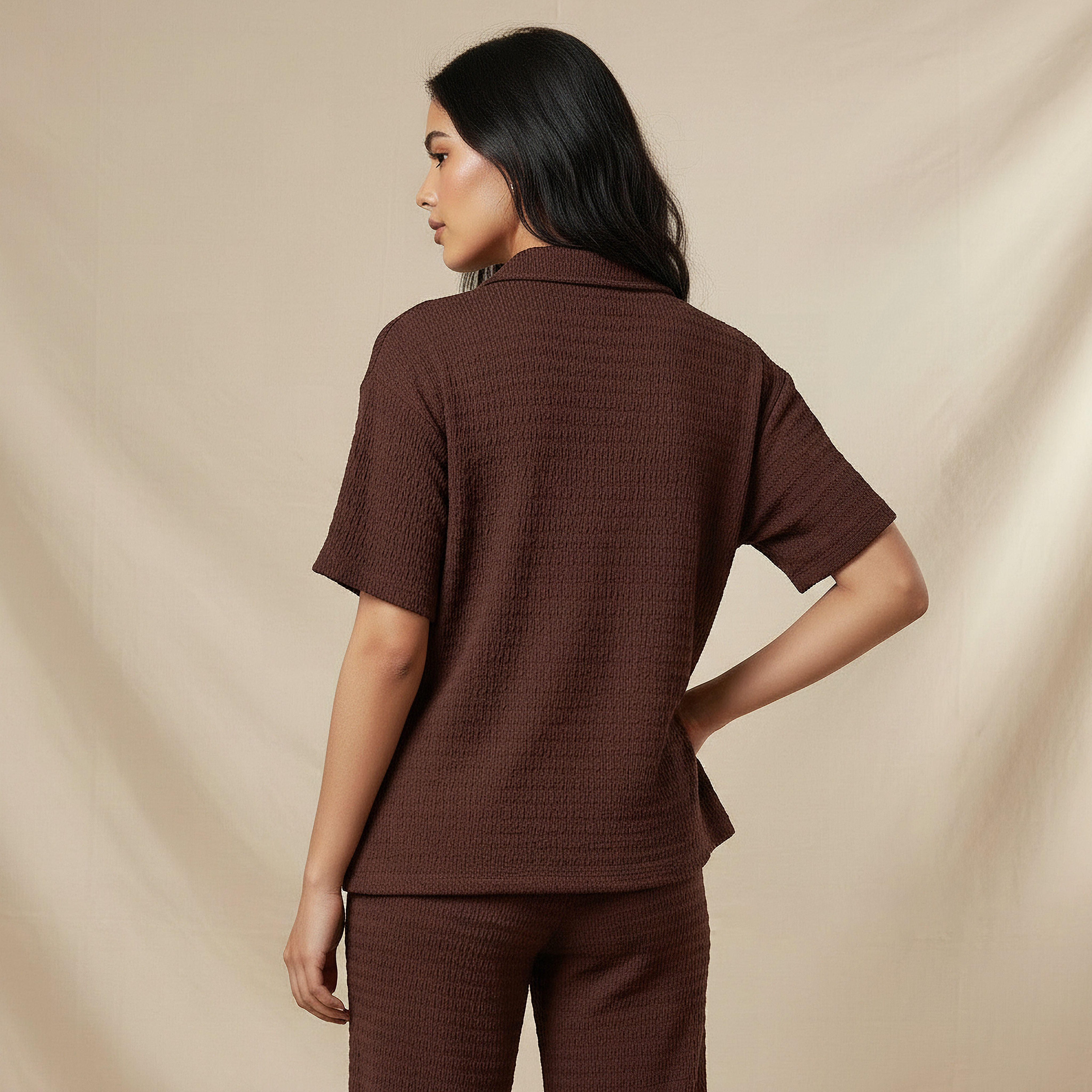 قميص بقصة عادية وتفاصيل بارزة الملمس-women-clothing-shirtsandblouses-shirts-image-3