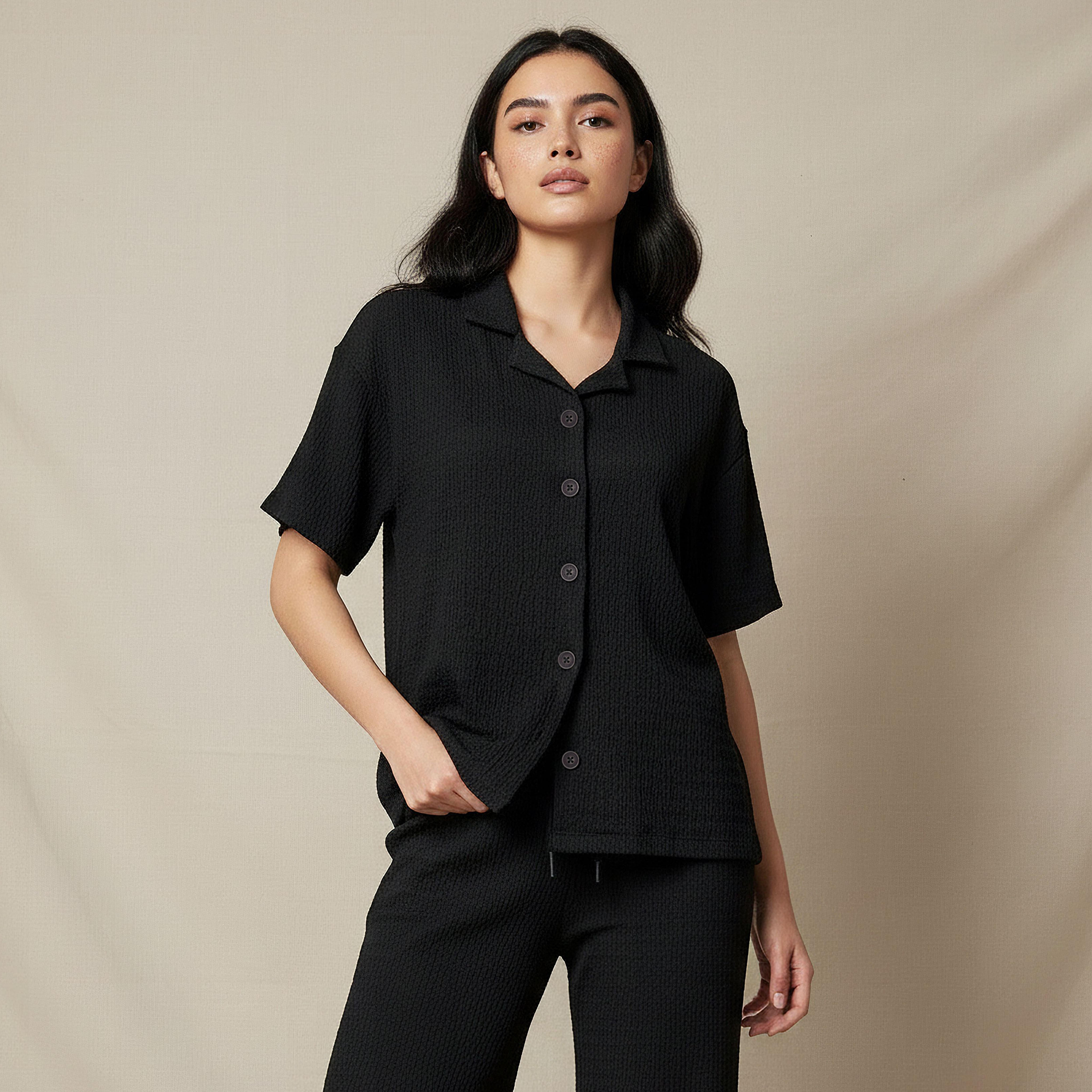 قميص بقصة عادية وتفاصيل بارزة الملمس-women-clothing-shirtsandblouses-shirts-image-1