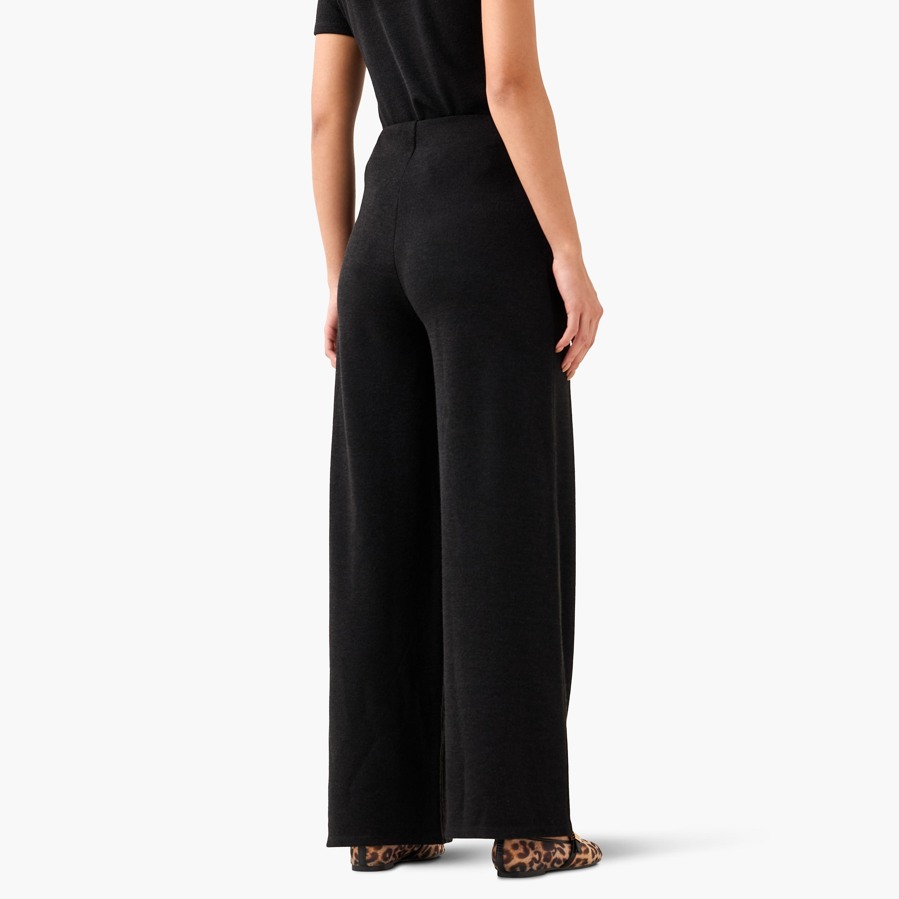 بنطلون بارز الملمس بقصة مريحة وخصر مرتفع-women-clothing-coordsets-image-2