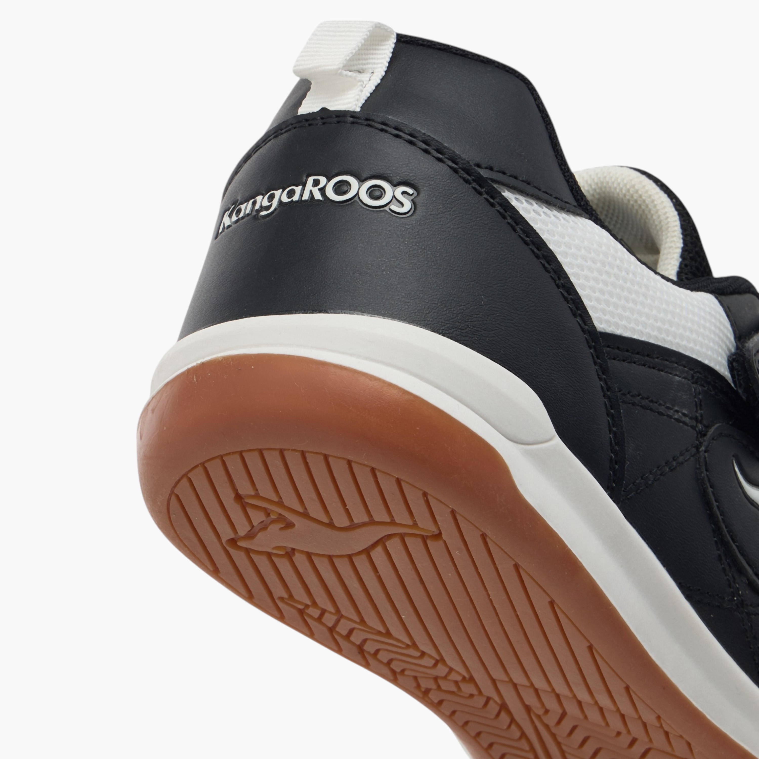 حذاء سنيكرز بشريط إغلاق لاصق وتفاصيل الشعار للنساء من كانجاروس-women-shoes-sneakers-image-5