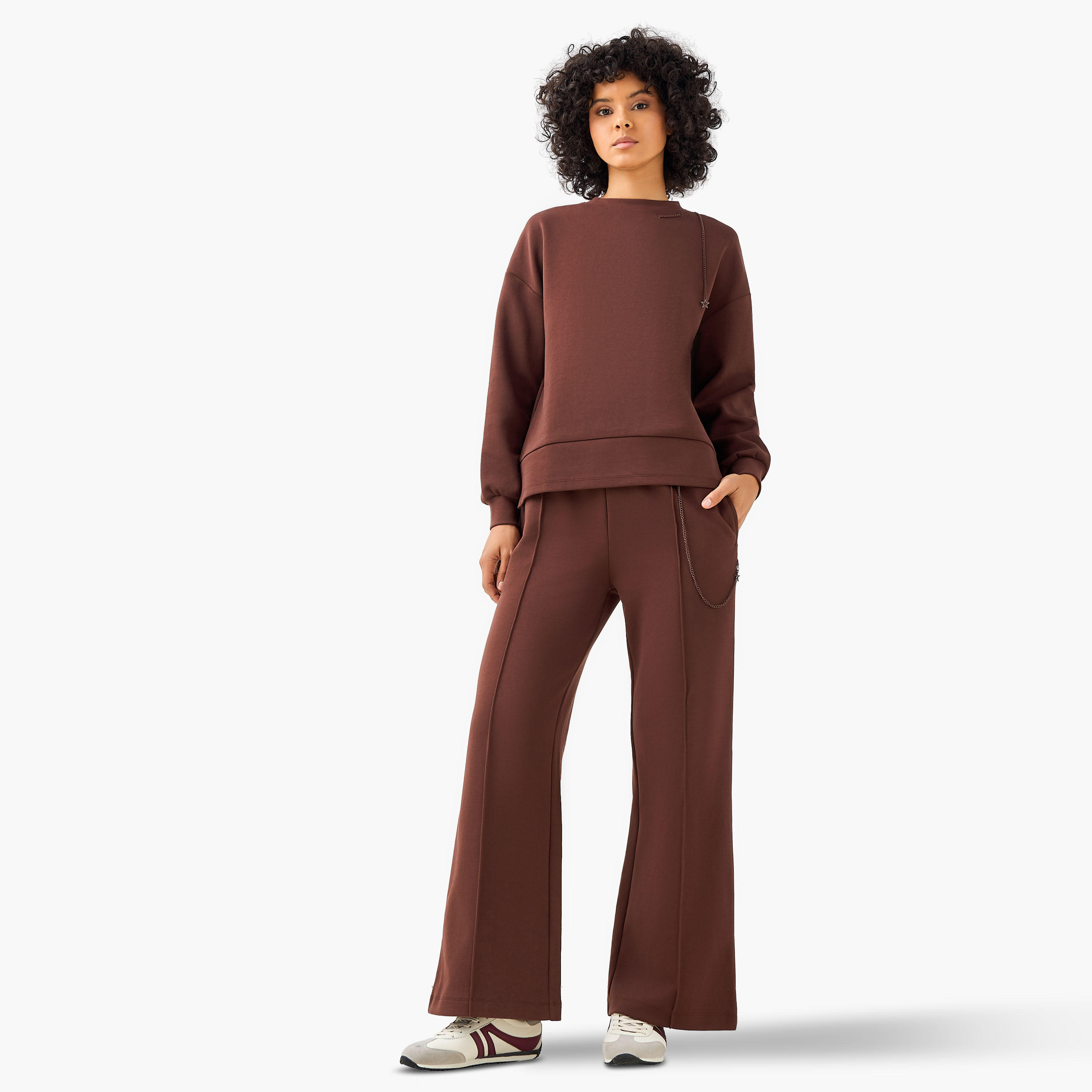 سويت شيرت بقصّة عادية وتفاصيل سلسلة-women-clothing-coordsets-image-2