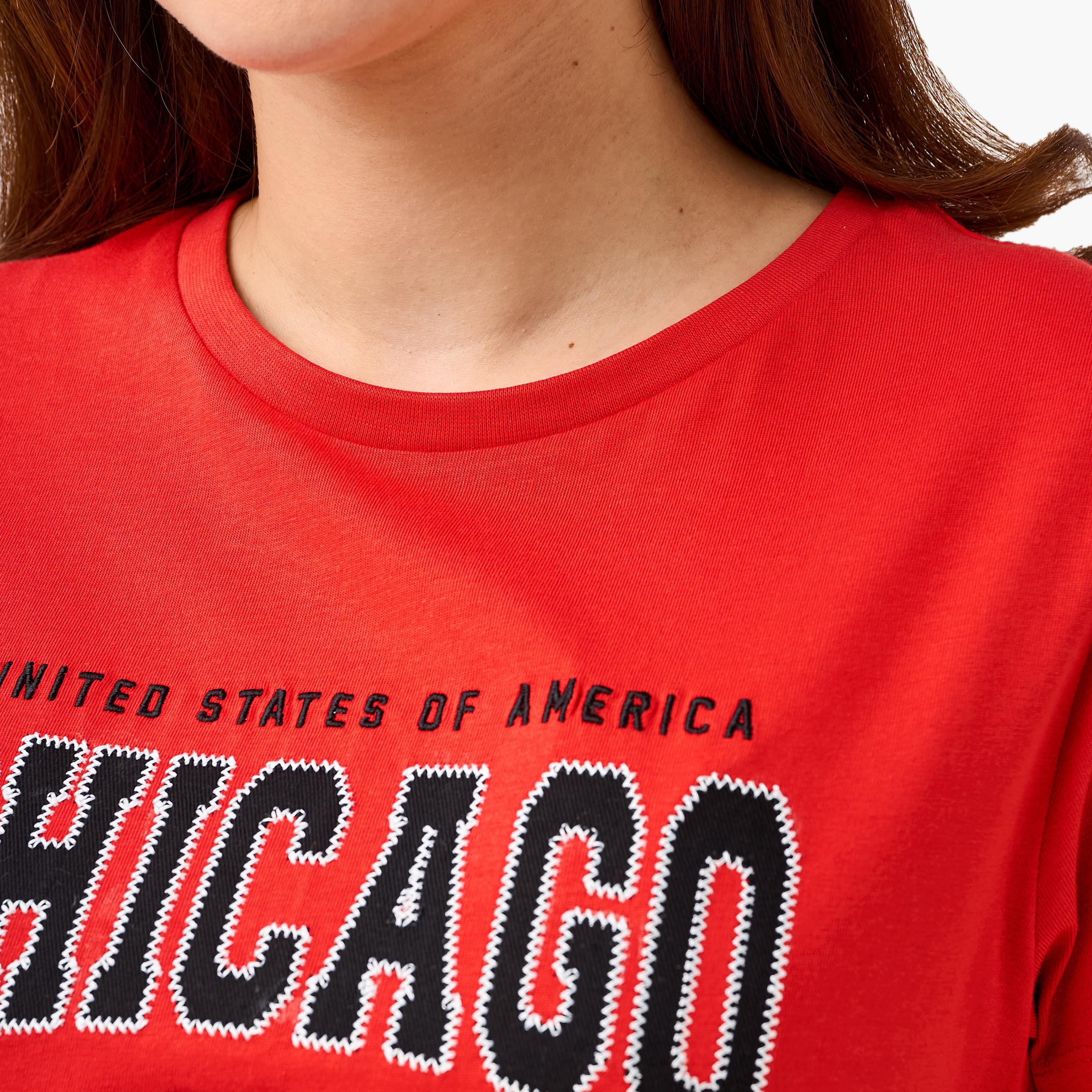 تيشيرت قطن بقصة عادية وتطريزات-women-clothing-tshirts-image-2