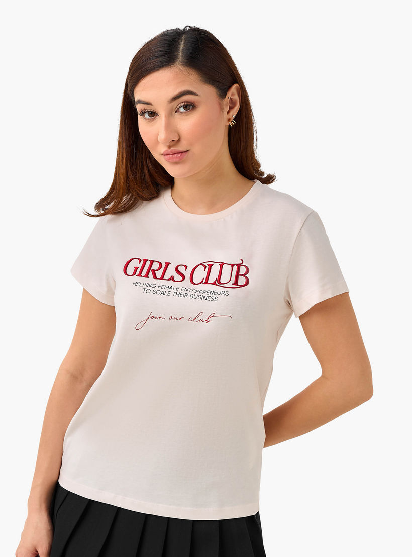 تيشيرت قطن بقصة مريحة وتطريزات-women-clothing-tshirts-image-1