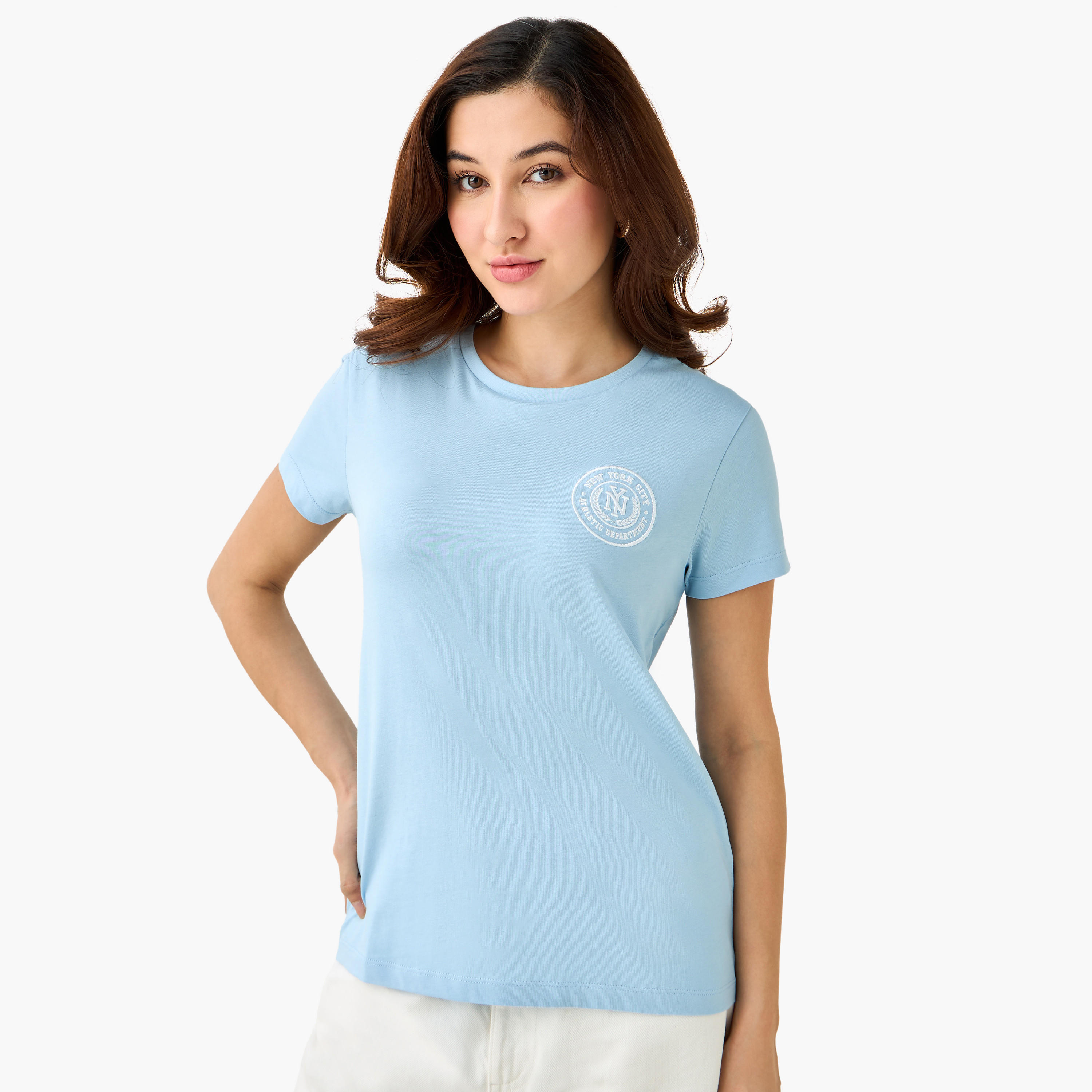 تيشيرت قطن مطرز بقصة عادية-women-clothing-tshirts-image-1
