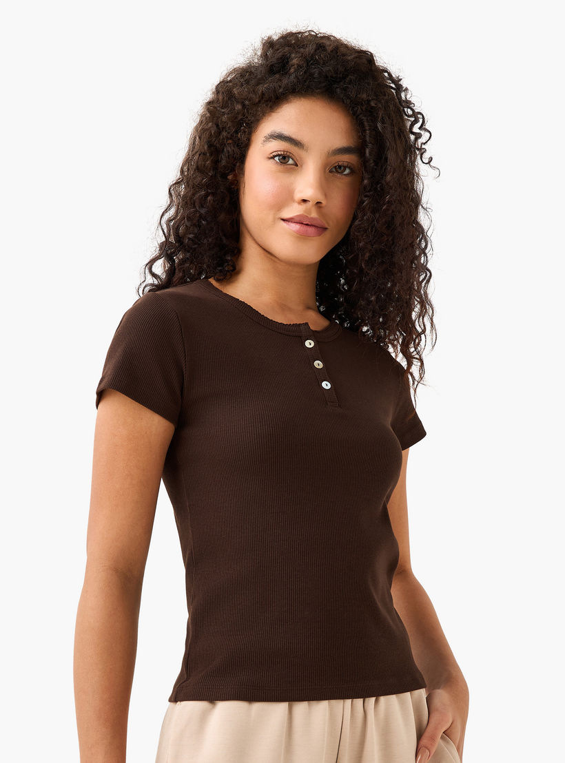 تيشيرت بملمس مضلع بارز-women-clothing-tshirts-image-2