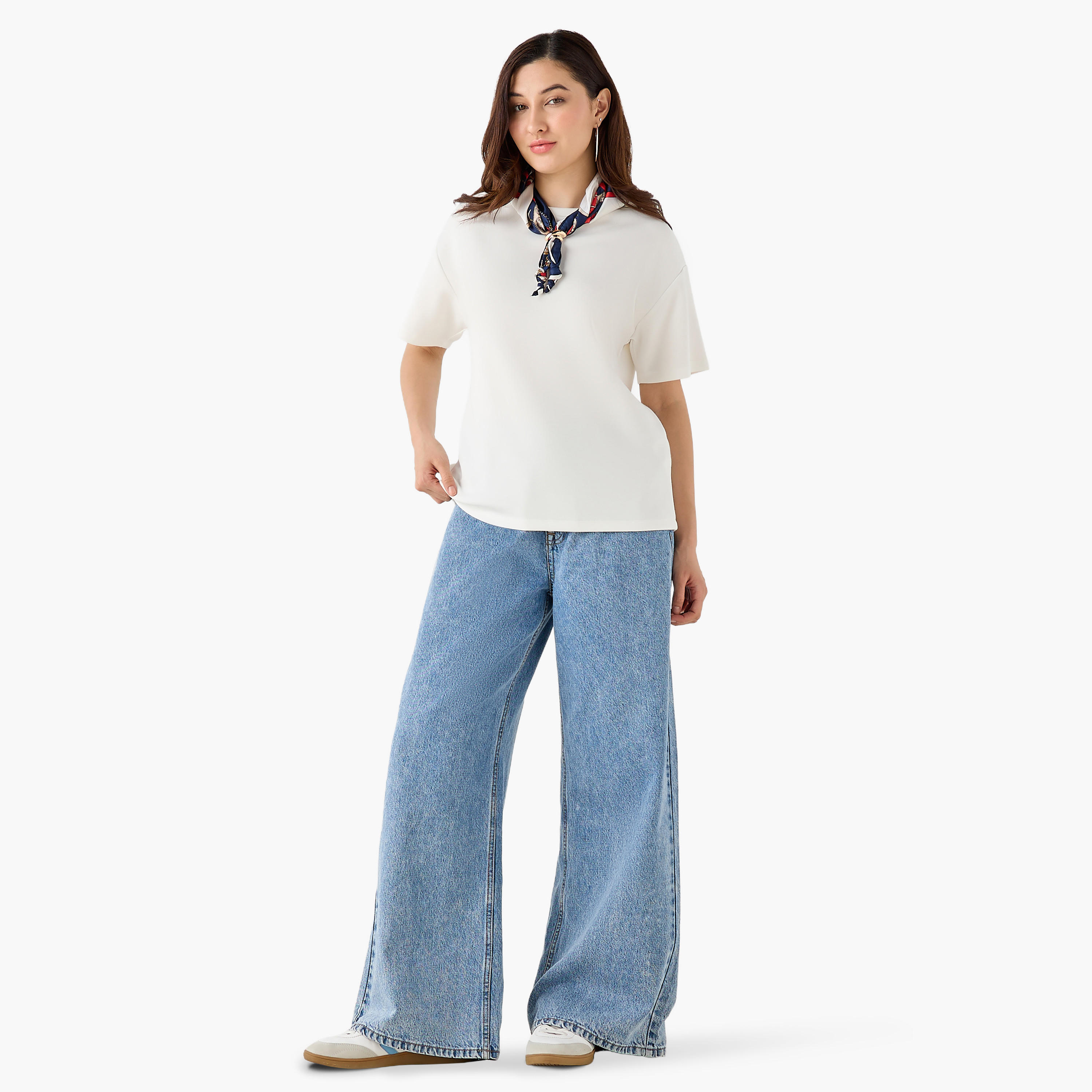 تيشيرت بقصة بوكسي وتفاصيل وشاح-women-clothing-tshirts-image-3