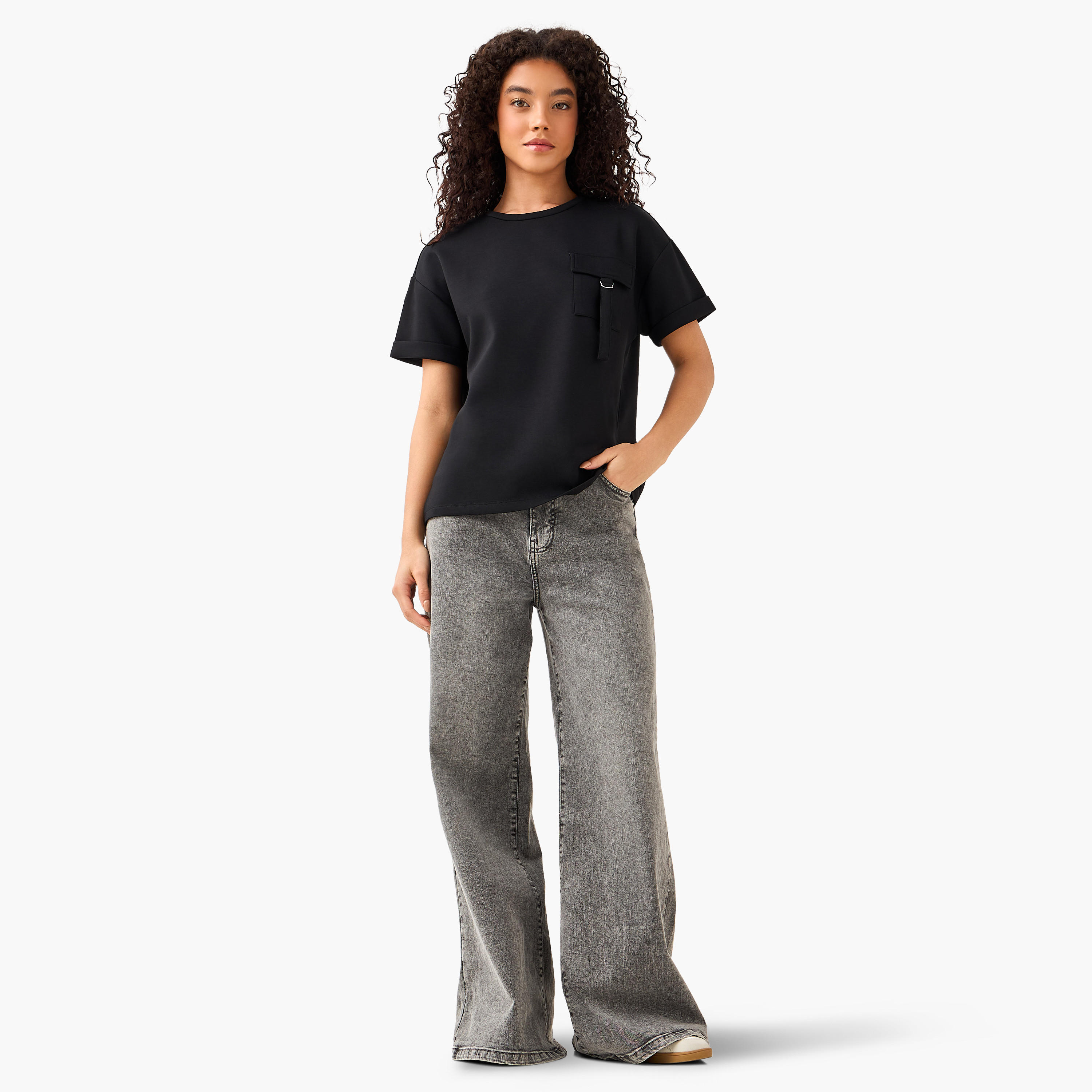 تيشيرت بقصّة مربّعة من مزيج المودال مع جيب عملي-women-clothing-tshirts-image-4