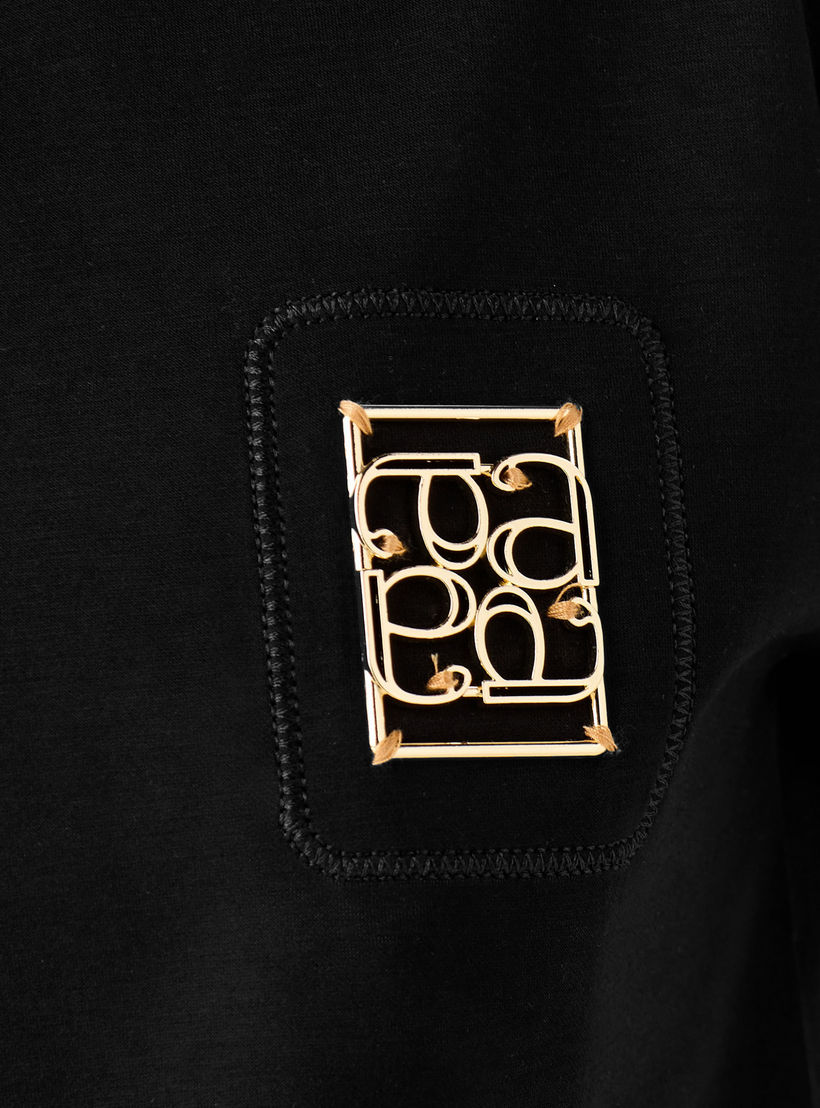 تيشيرت بقصة عادية وتفاصيل زخارف معدن-women-clothing-tshirts-image-7