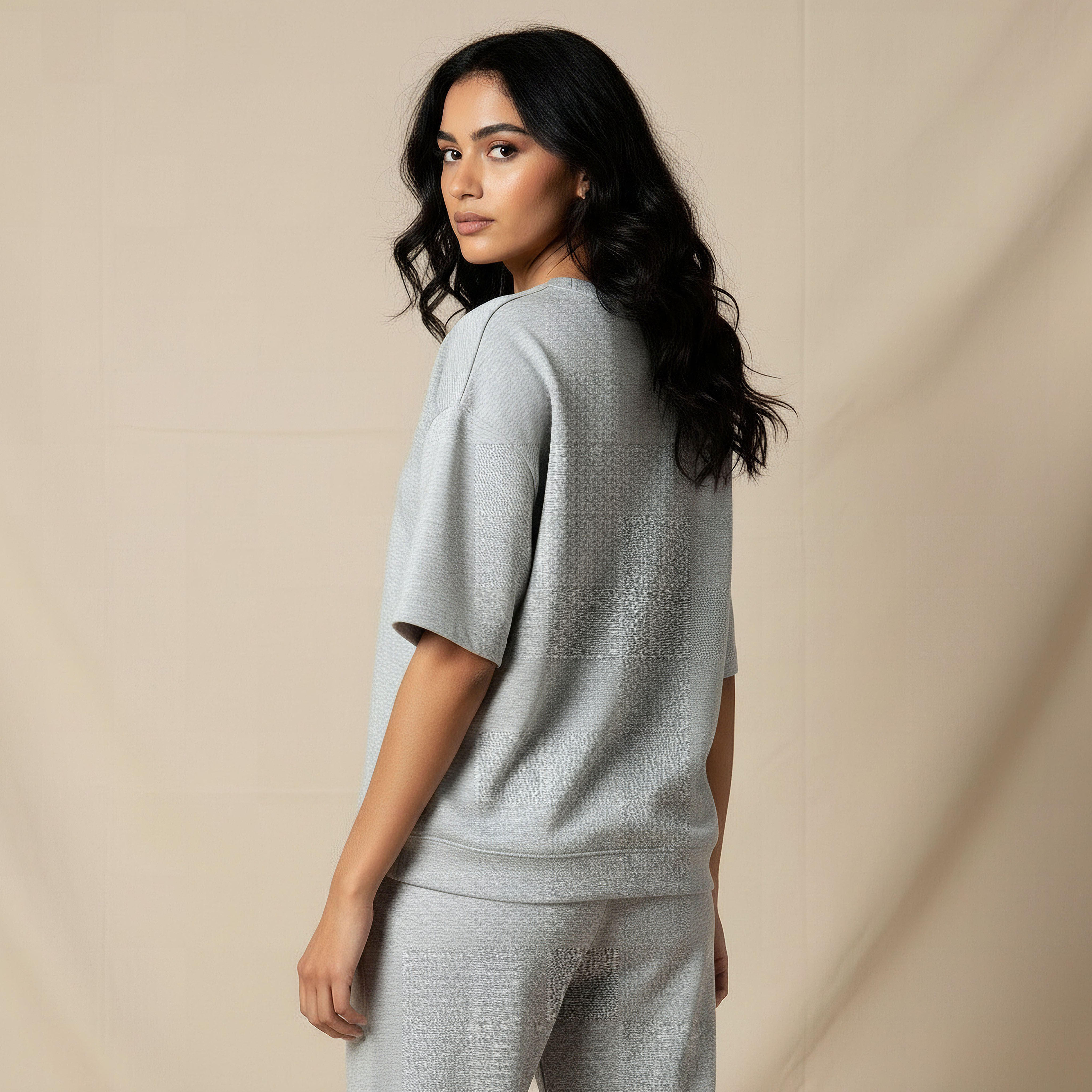 تيشيرت بقصة عادية وتطريز من ستارتر-women-clothing-coordsets-image-3