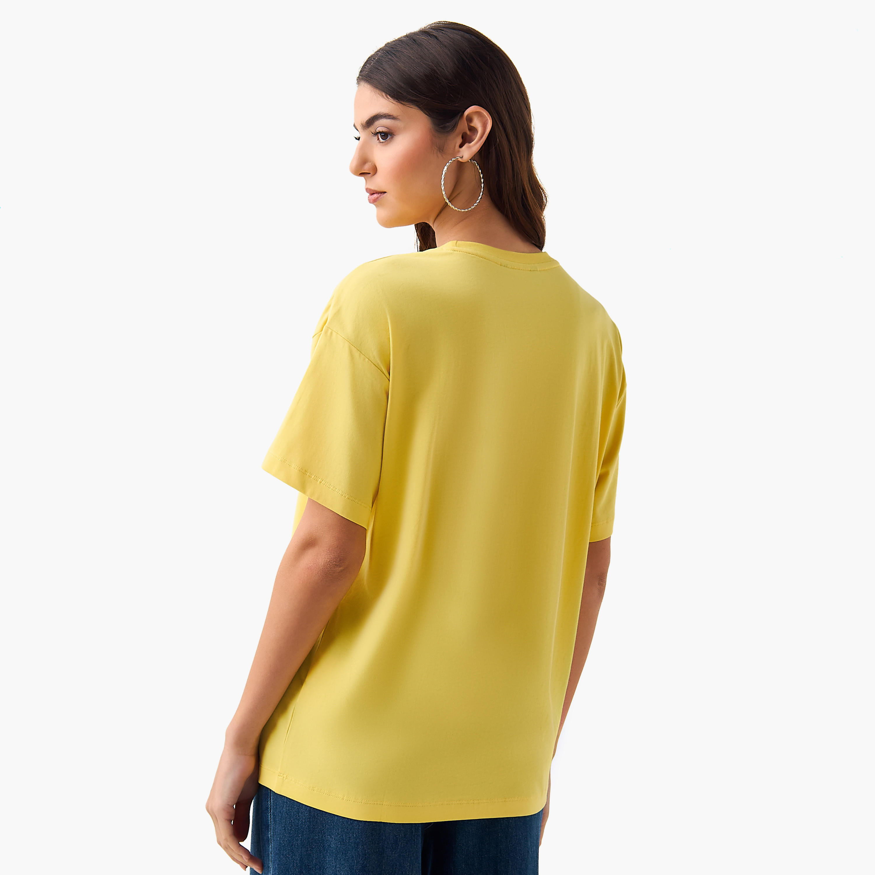 تيشيرت قطن واسع بطبعات شعار-women-clothing-tshirts-image-4