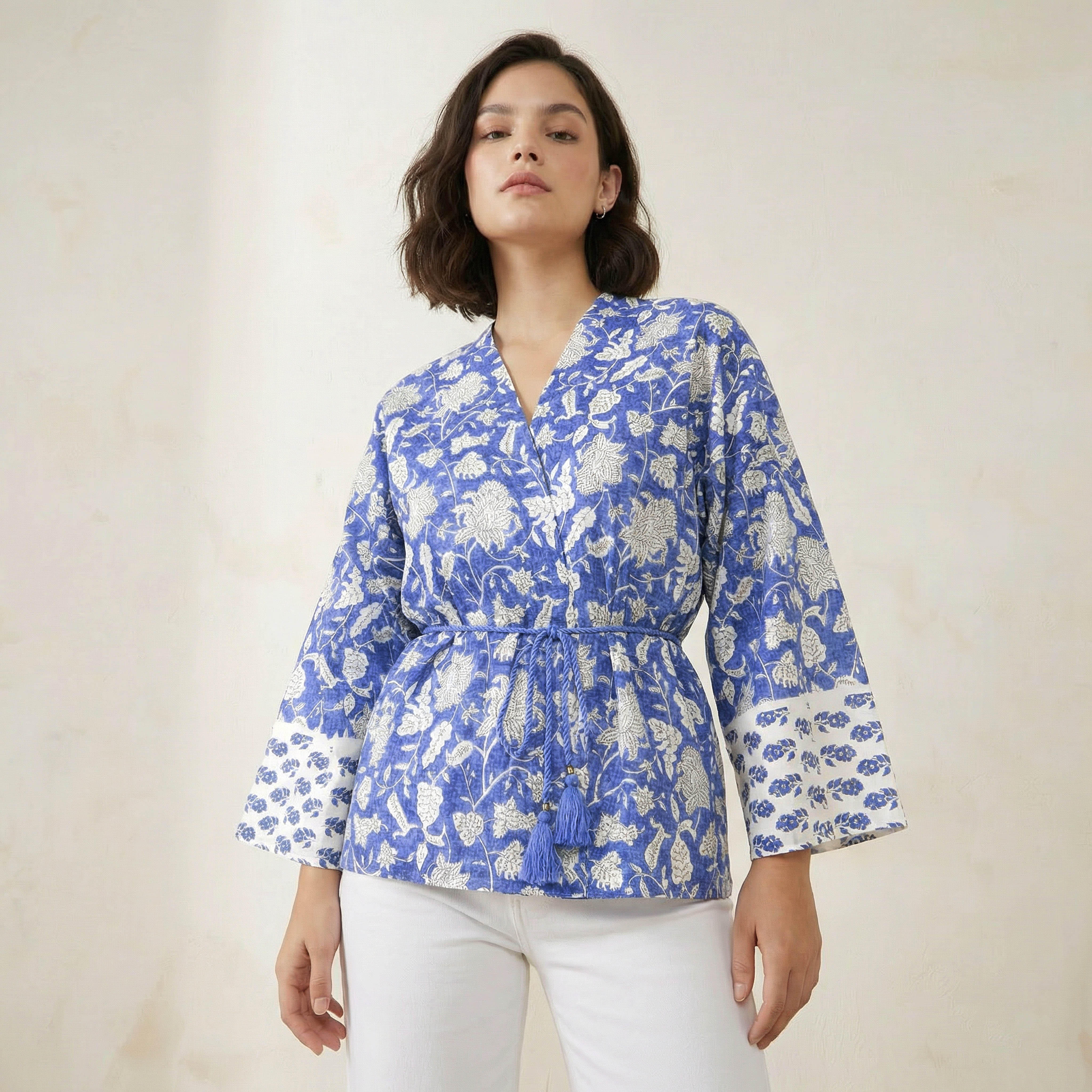 بلوزة قطن ملفوفة بطبعات-women-clothing-shirtsandblouses-blouses-image-2