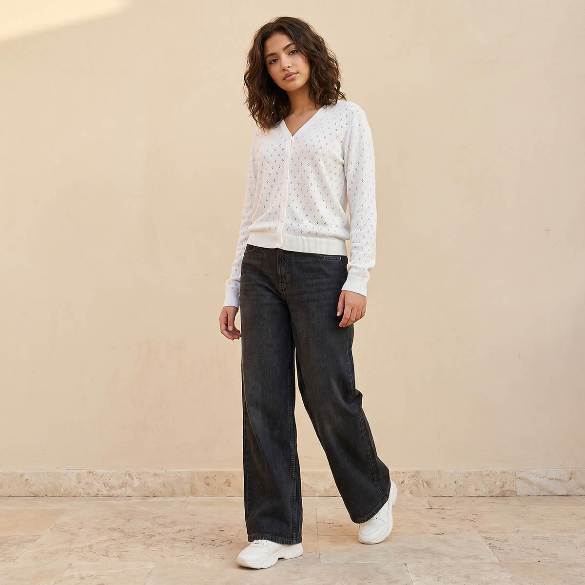 كارديجان منسوج بياقة V-women-winterwear-cardigansandjumpers-cardigans-image-3