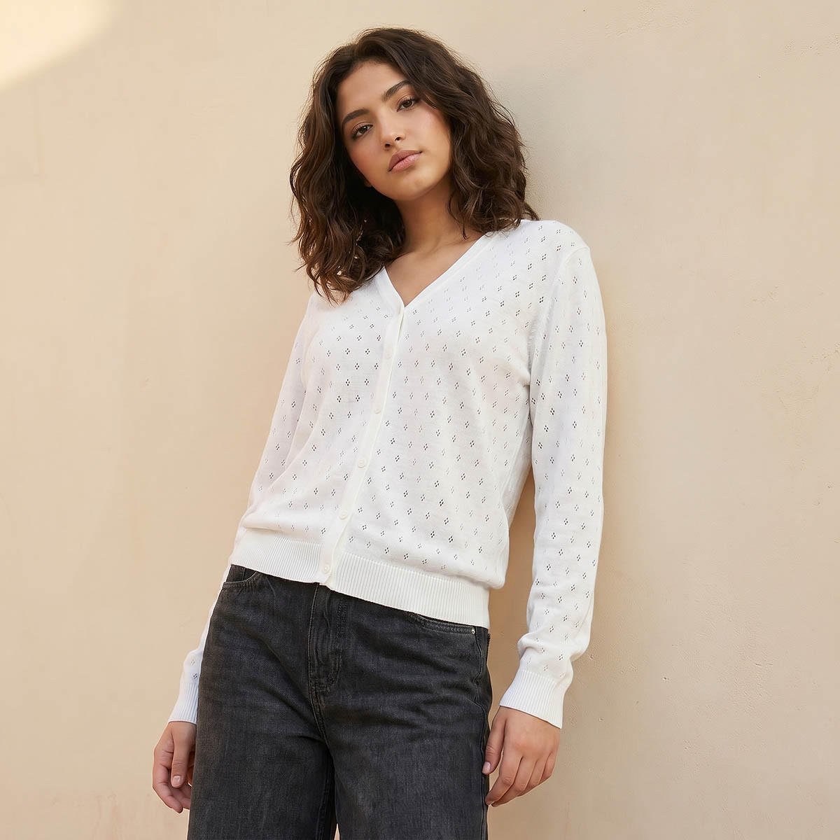 كارديجان منسوج بياقة V-women-winterwear-cardigansandjumpers-cardigans-image-5
