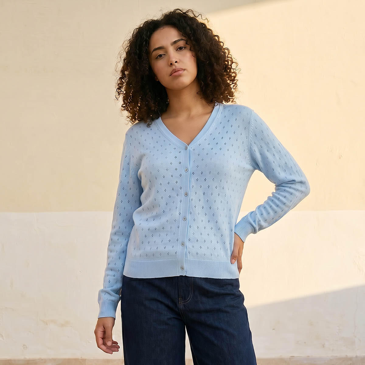 كارديجان منسوج بياقة V-women-winterwear-cardigansandjumpers-cardigans-image-1