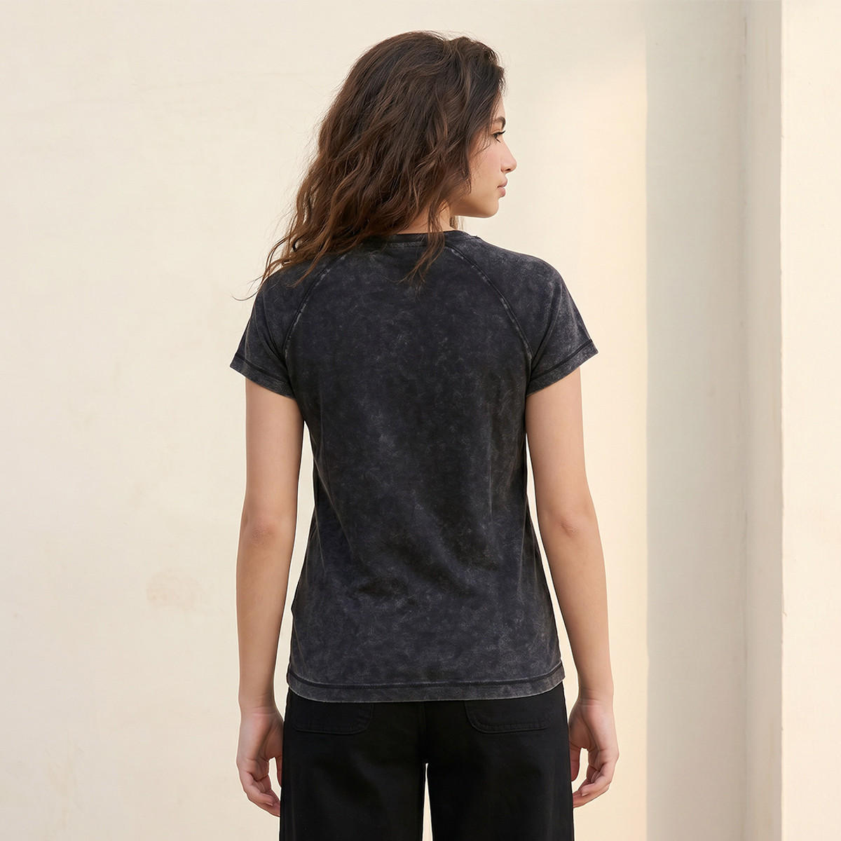 تيشيرت بطبعات شعار من سبلاش يوث-women-clothing-tshirts-image-4