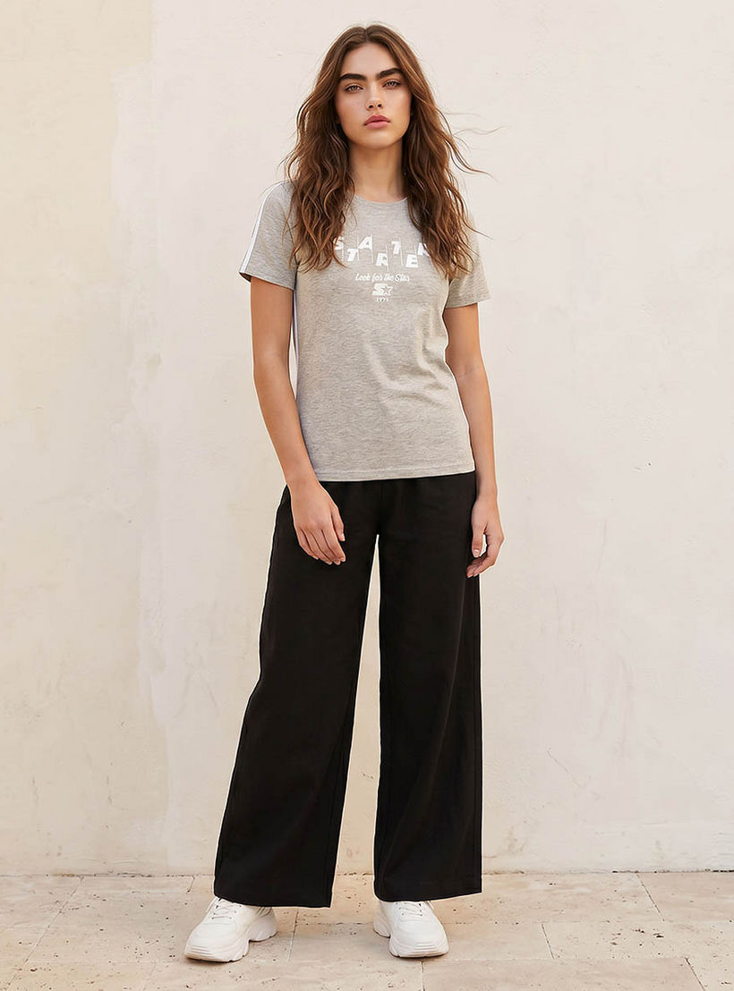 تيشيرت بتفاصيل بارزة متباينة من ستارتر-women-clothing-tshirts-image-3