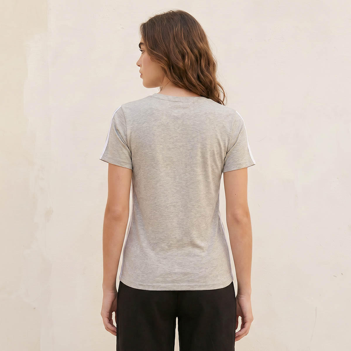 تيشيرت بتفاصيل بارزة متباينة من ستارتر-women-clothing-tshirts-image-4