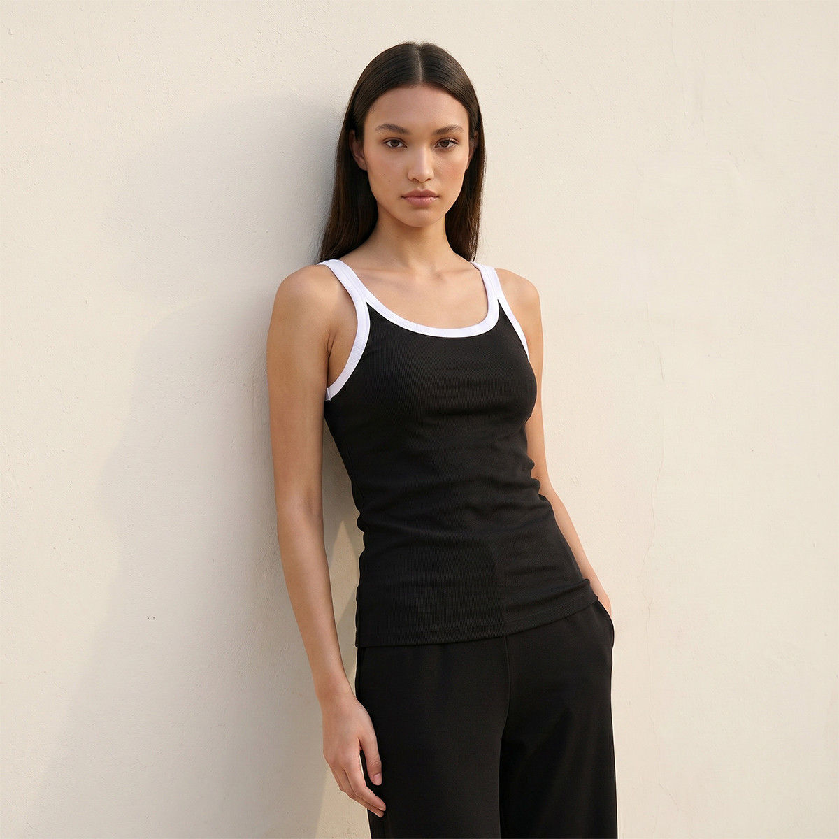 بلوزة تانك مضلعة بقصّة سليم من سبلاش يوث-women-clothing-tshirts-image-5