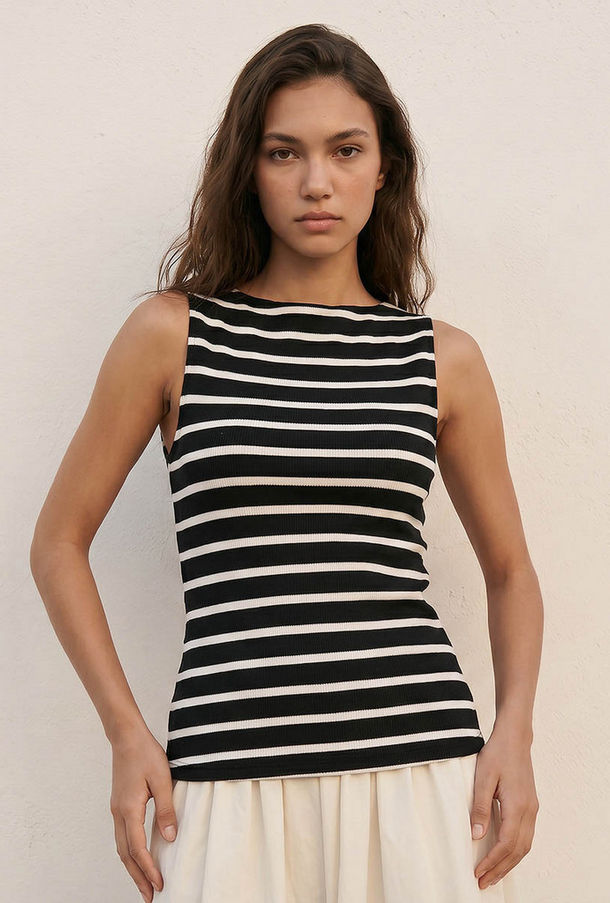بلوزة مضلعة بقصة ضيقة من سبلاش يوث-women-clothing-tshirts-image-1