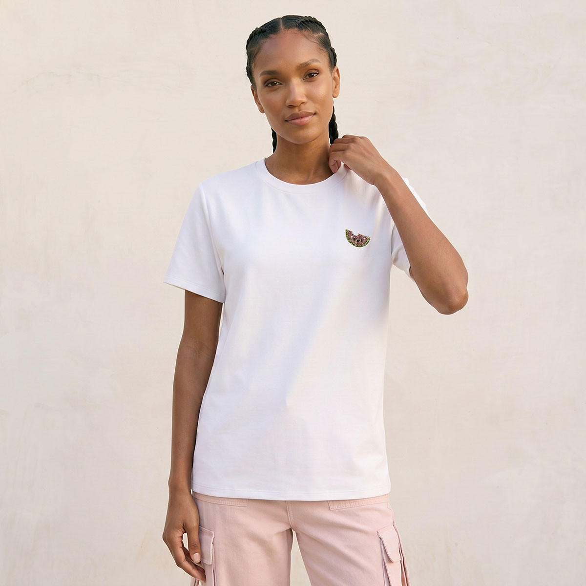 تيشيرت بزينة بروش من سبلاش يوث-women-clothing-tshirts-image-1