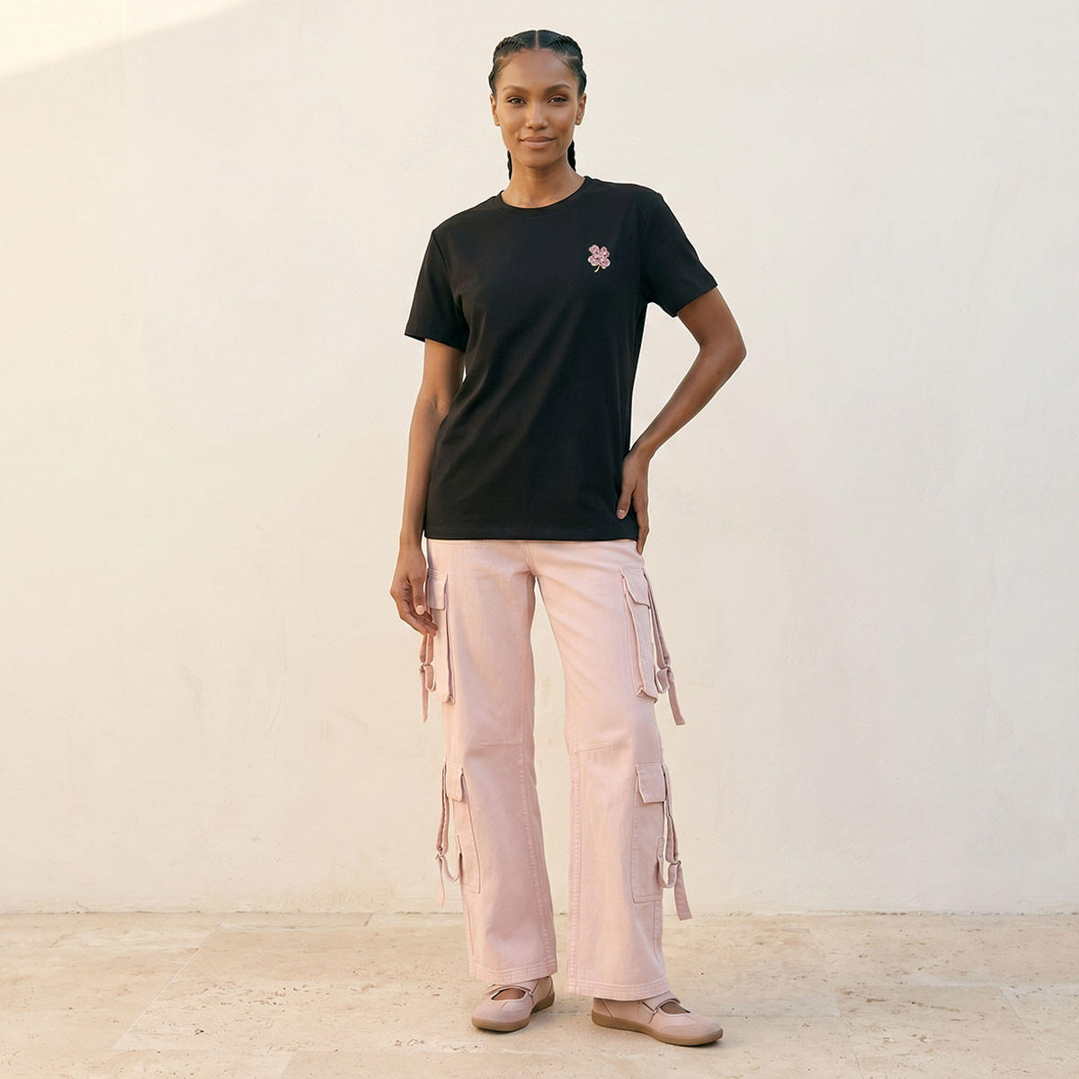تيشيرت بزينة بروش من سبلاش يوث-women-clothing-tshirts-image-3