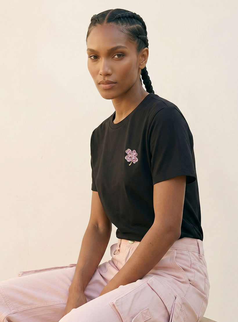 تيشيرت بزينة بروش من سبلاش يوث-women-clothing-tshirts-image-5