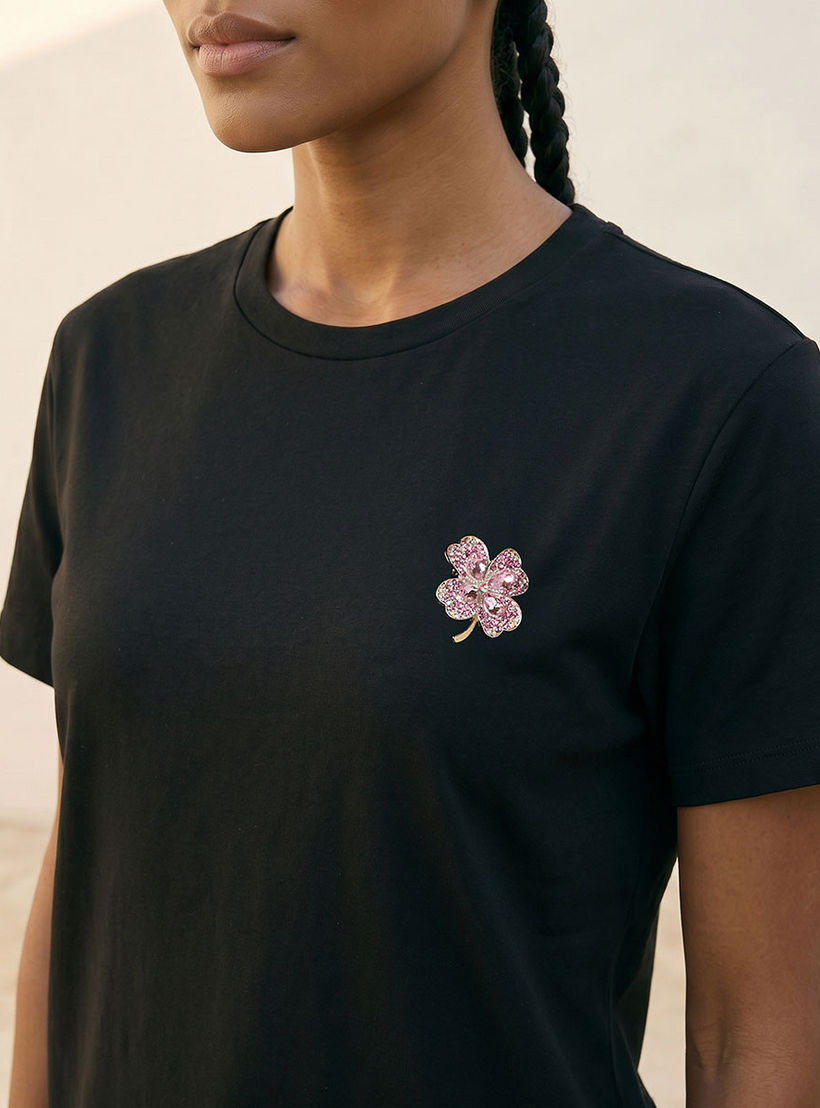 تيشيرت بزينة بروش من سبلاش يوث-women-clothing-tshirts-image-6