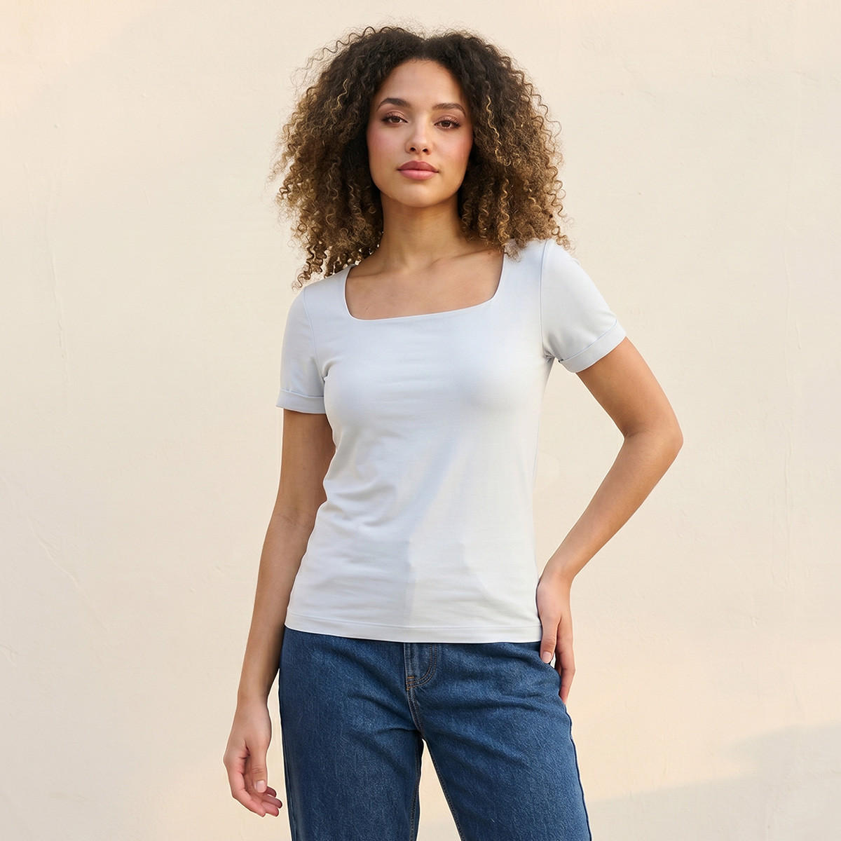 تيشيرت قصة ضيقة بياقة مربعة بدون درزات من سبلاش يوث-women-clothing-tshirts-image-1