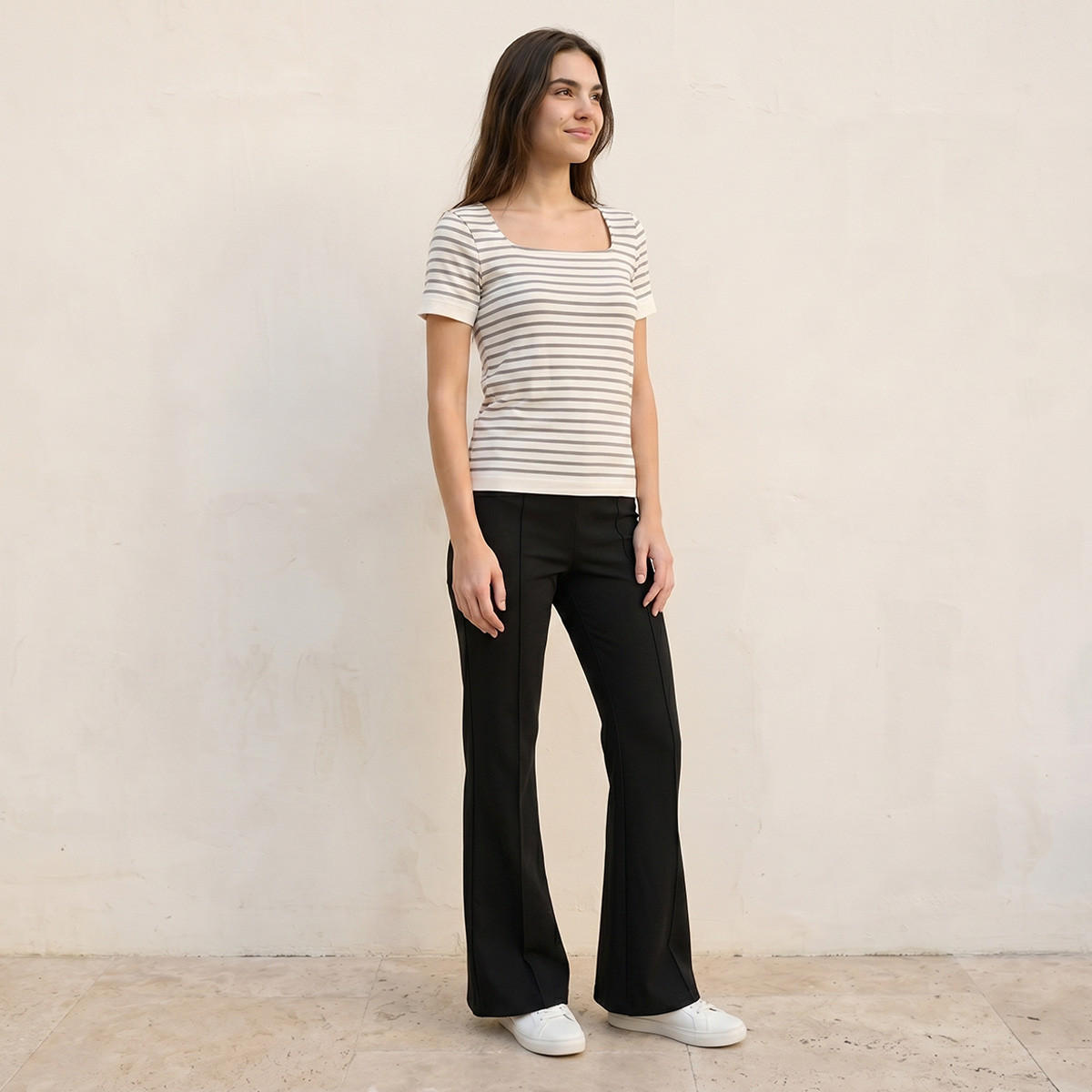تيشيرت مقلم بقصة ضيقة وياقة مريعة بدون درزات من سبلاش يوث-women-clothing-tshirts-image-5