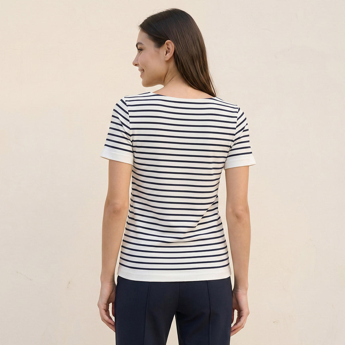 تيشيرت مقلم بقصة ضيقة وياقة مريعة بدون درزات من سبلاش يوث-women-clothing-tshirts-image-4