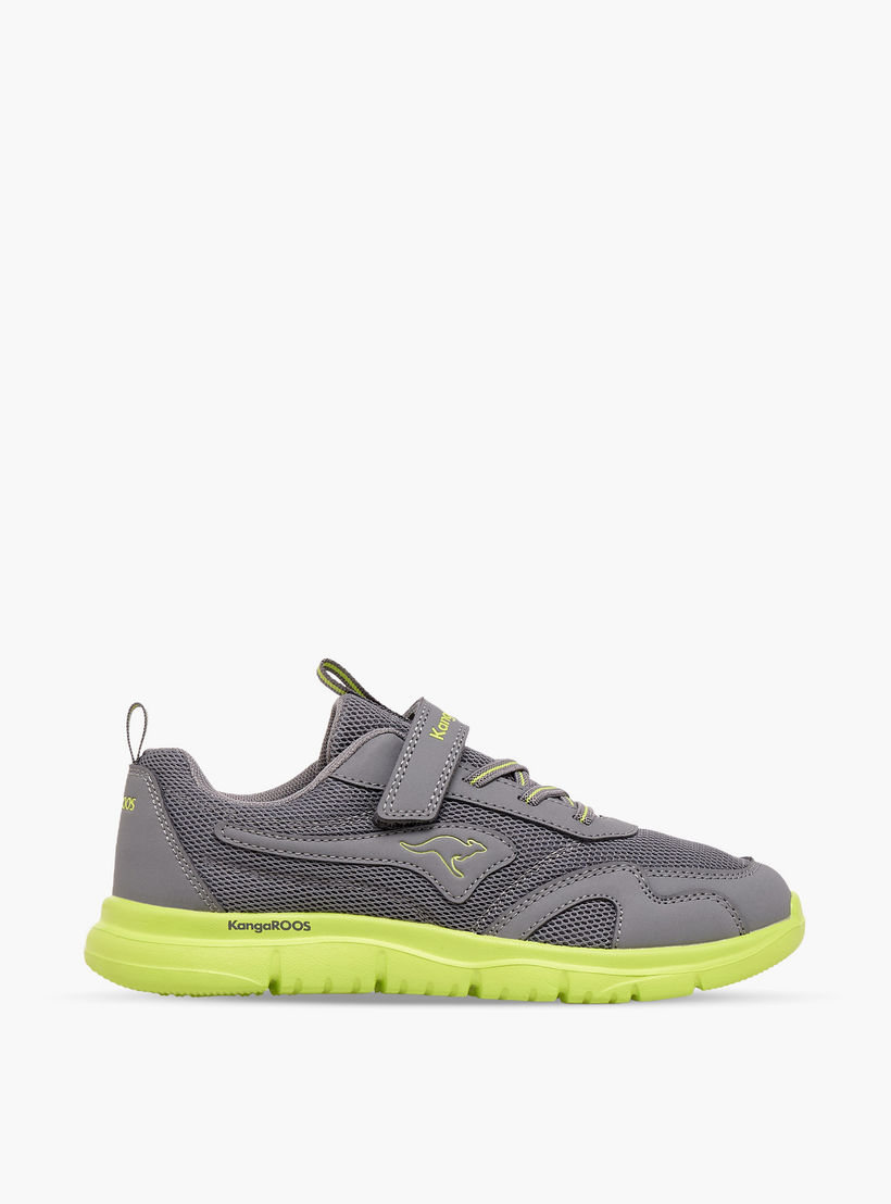 حذاء رياضي بشريط إغلاق لاصق من كانغاروز-girls-shoes-sneakers-image-3