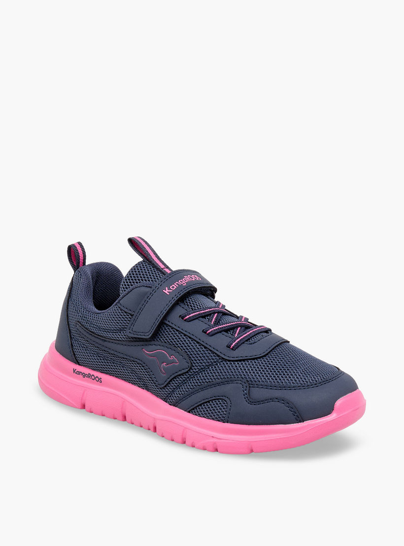 حذاء رياضي بشريط إغلاق لاصق من كانغاروز-girls-shoes-sneakers-image-2