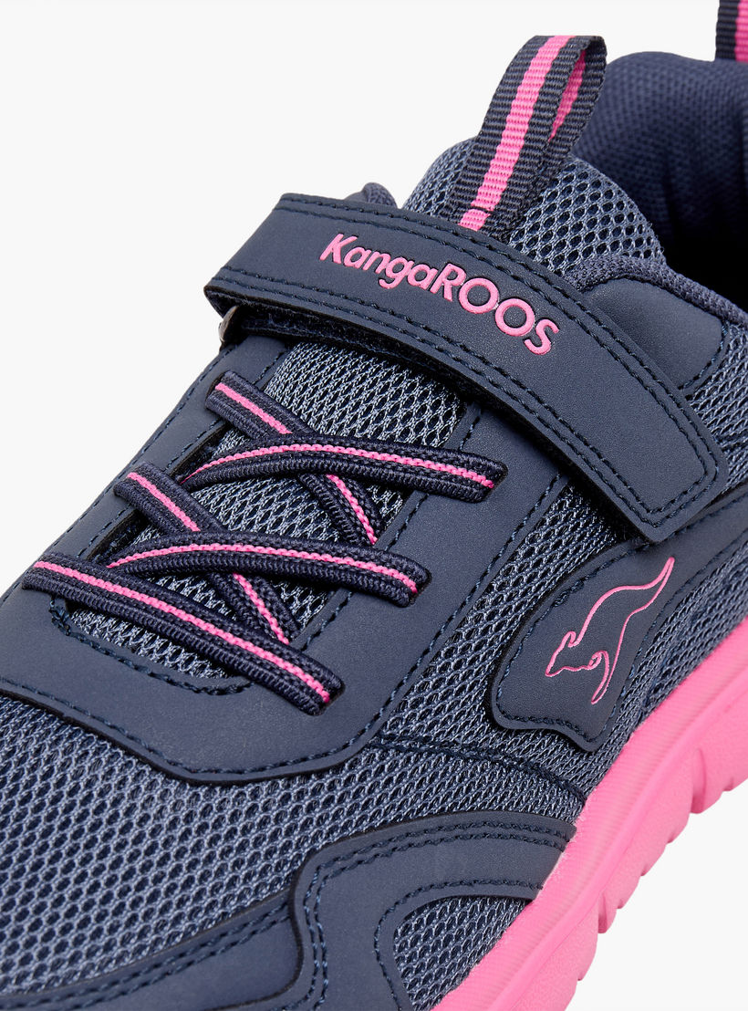 حذاء رياضي بشريط إغلاق لاصق من كانغاروز-girls-shoes-sneakers-image-4