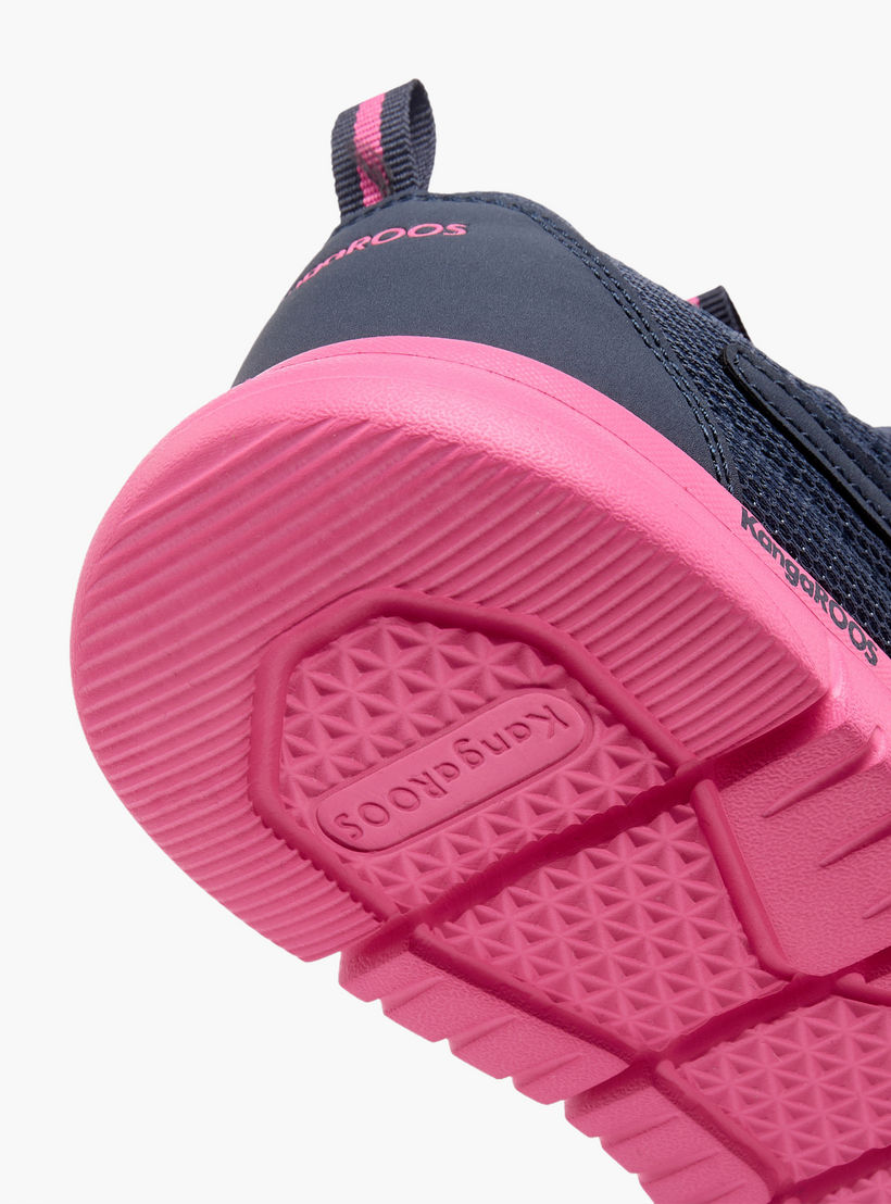 حذاء رياضي بشريط إغلاق لاصق من كانغاروز-girls-shoes-sneakers-image-5