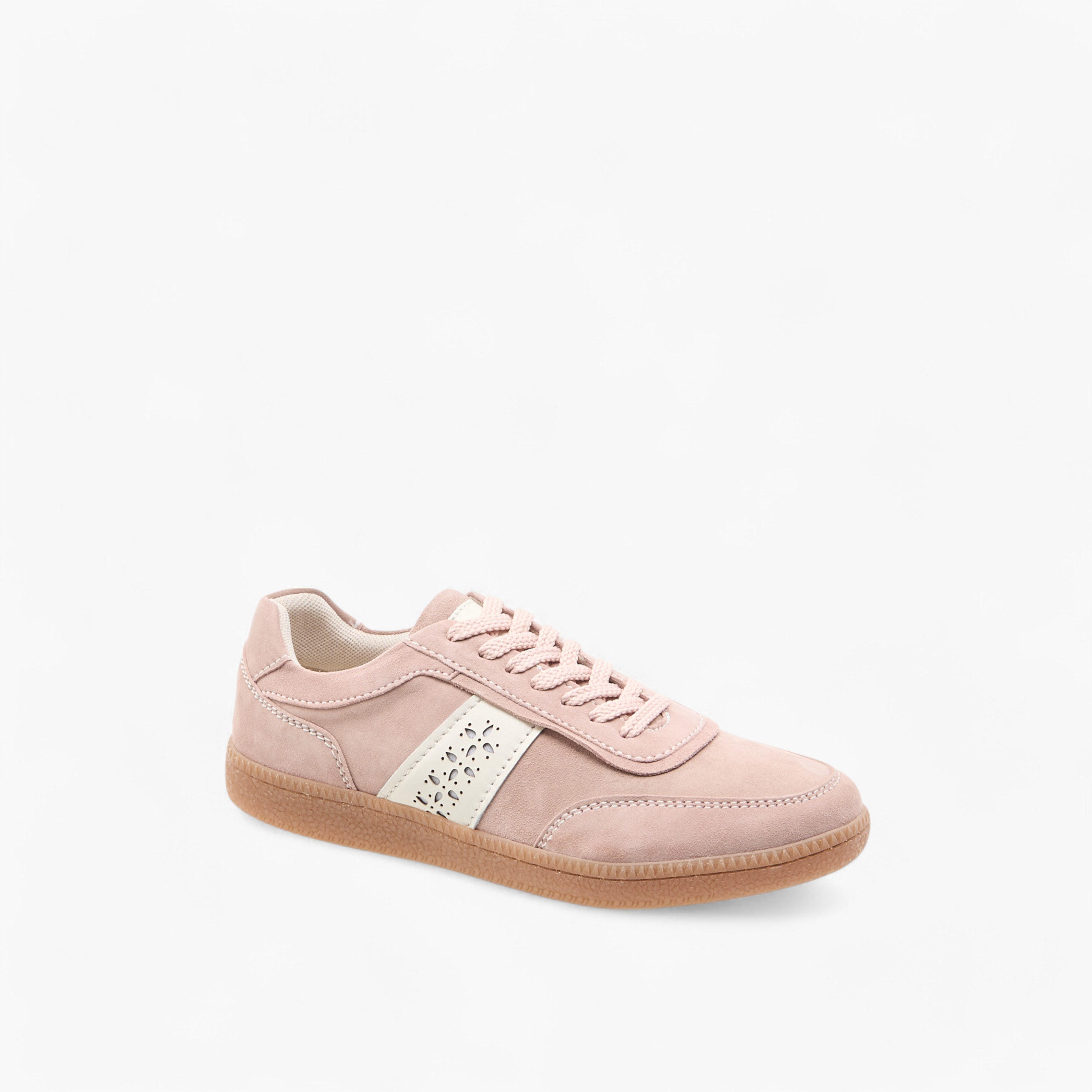 حذاء سنيكرز برباط إغلاق وتفاصيل مفرّغة للنساء من سيليست-women-shoes-sneakers-image-7